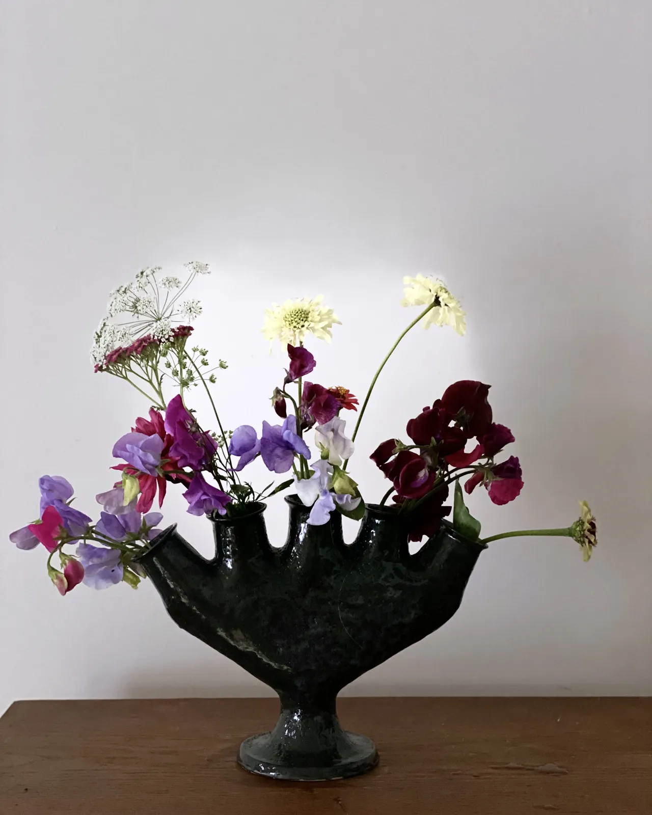 Ali Hewson, Hand vase