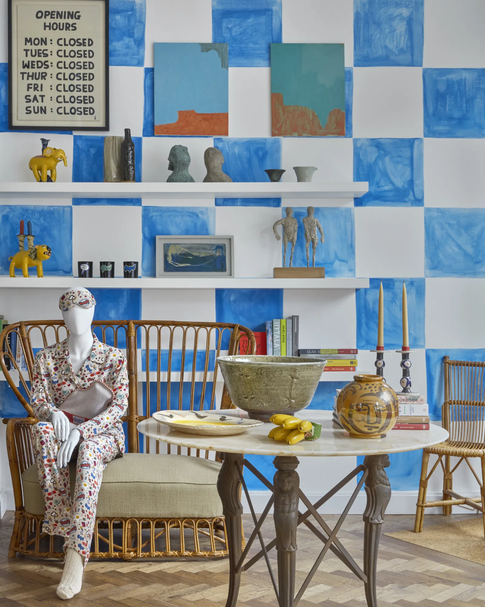 8 HOLLAND STREET AT ANYA HINDMARCH