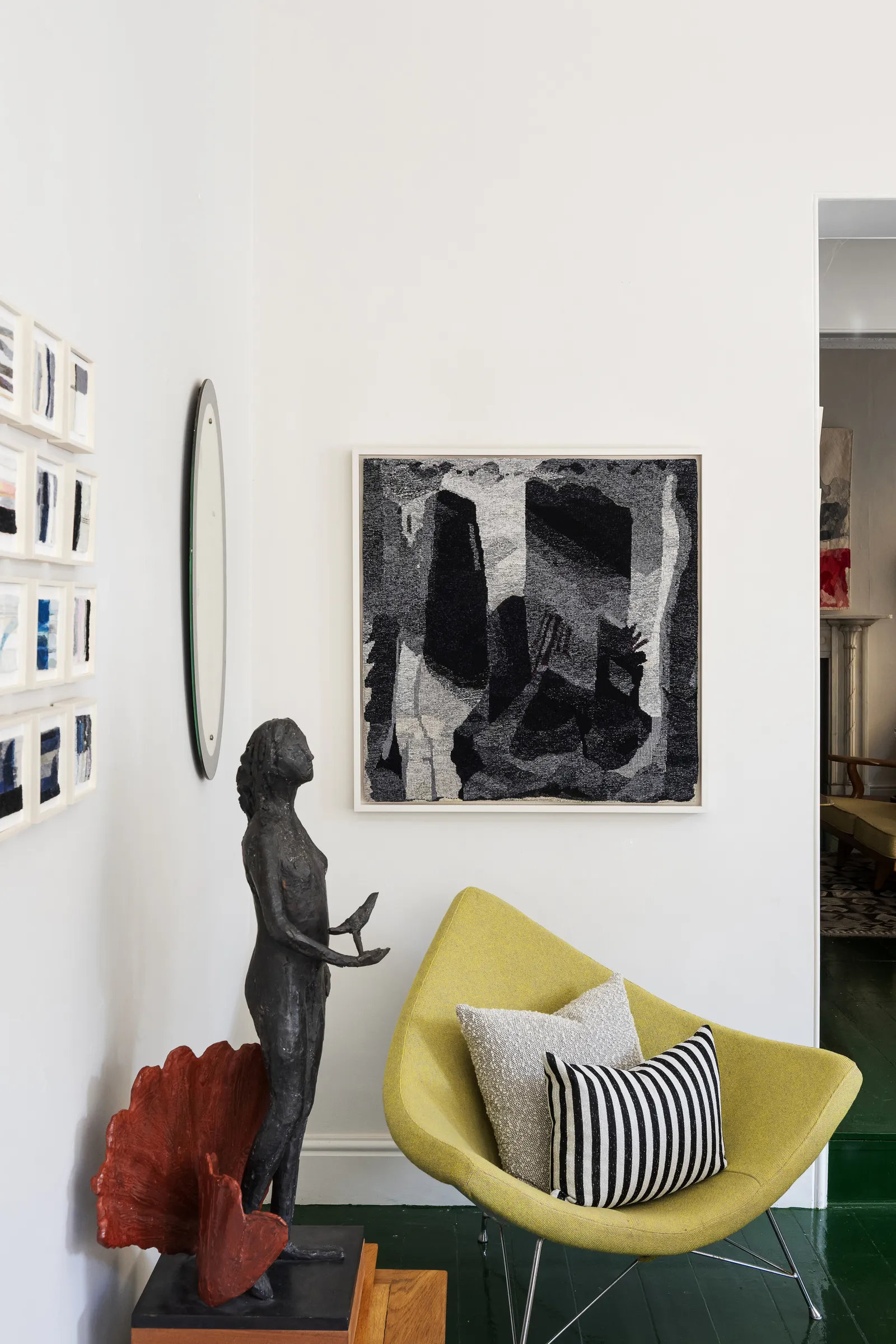 JILLY EDWARDS: NATURE TABLE