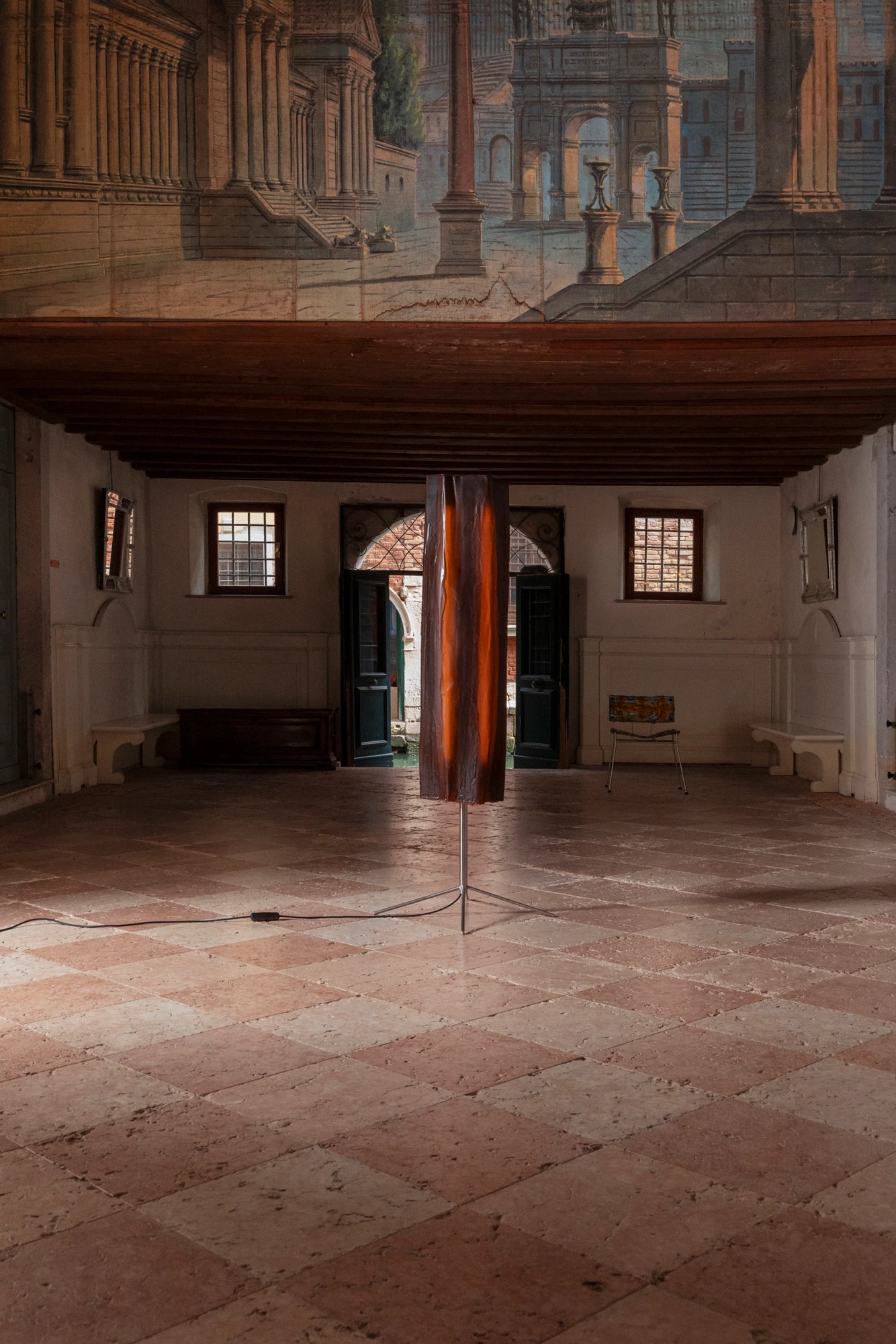 Tall Floor Lamp (Dark Amber)