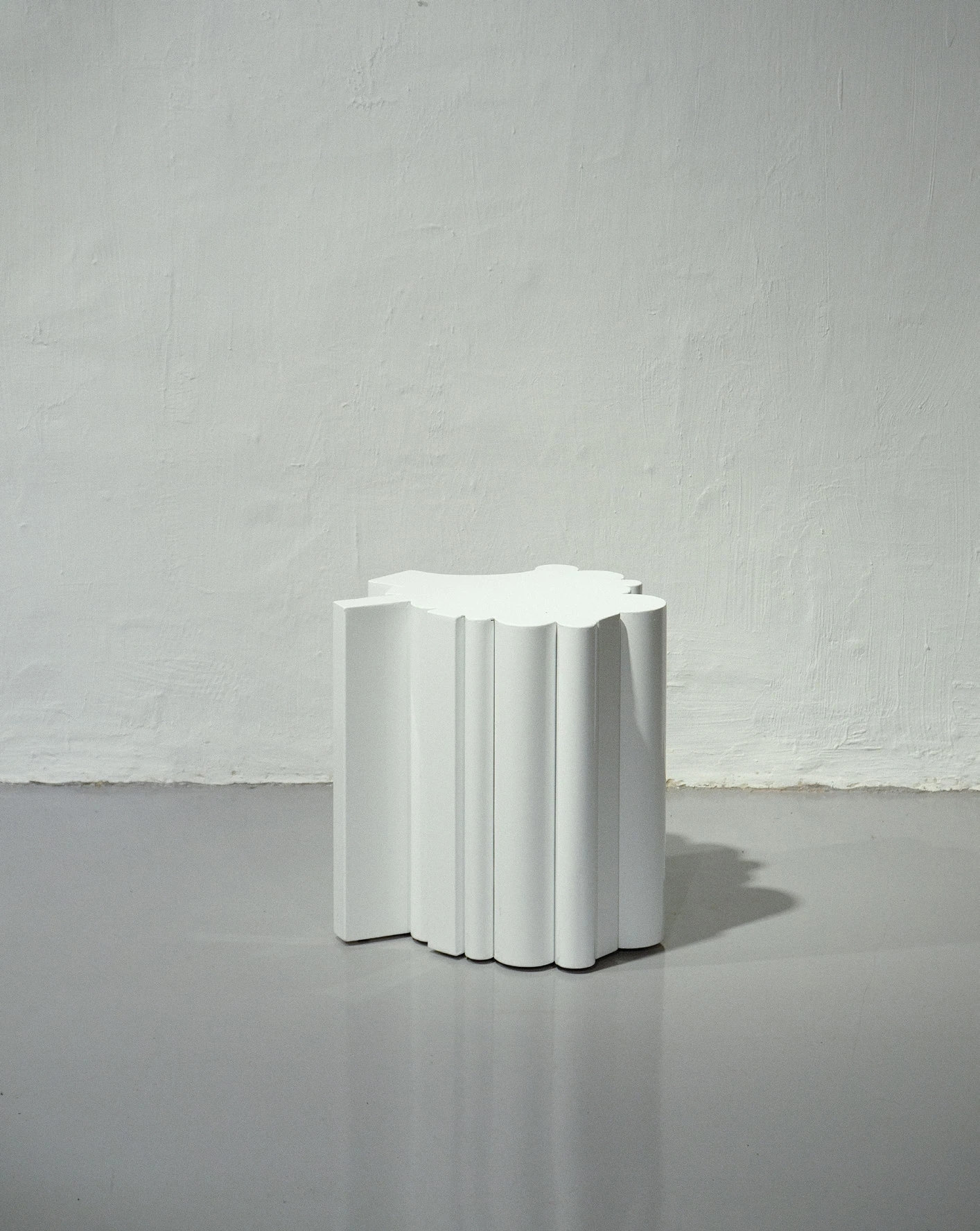 Stool (white)