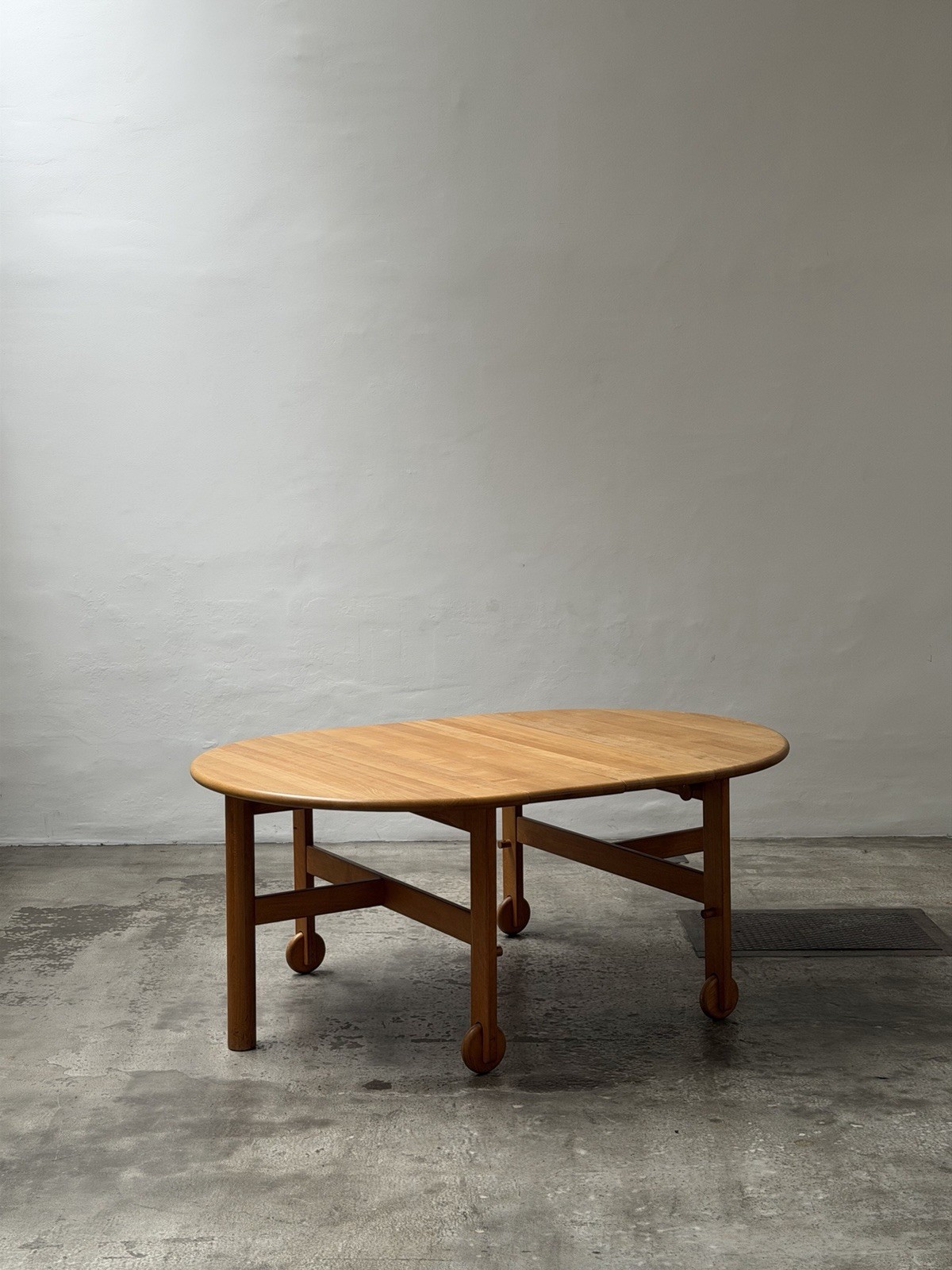 Solid Wood Dining Table with Wheels thumbnail 3