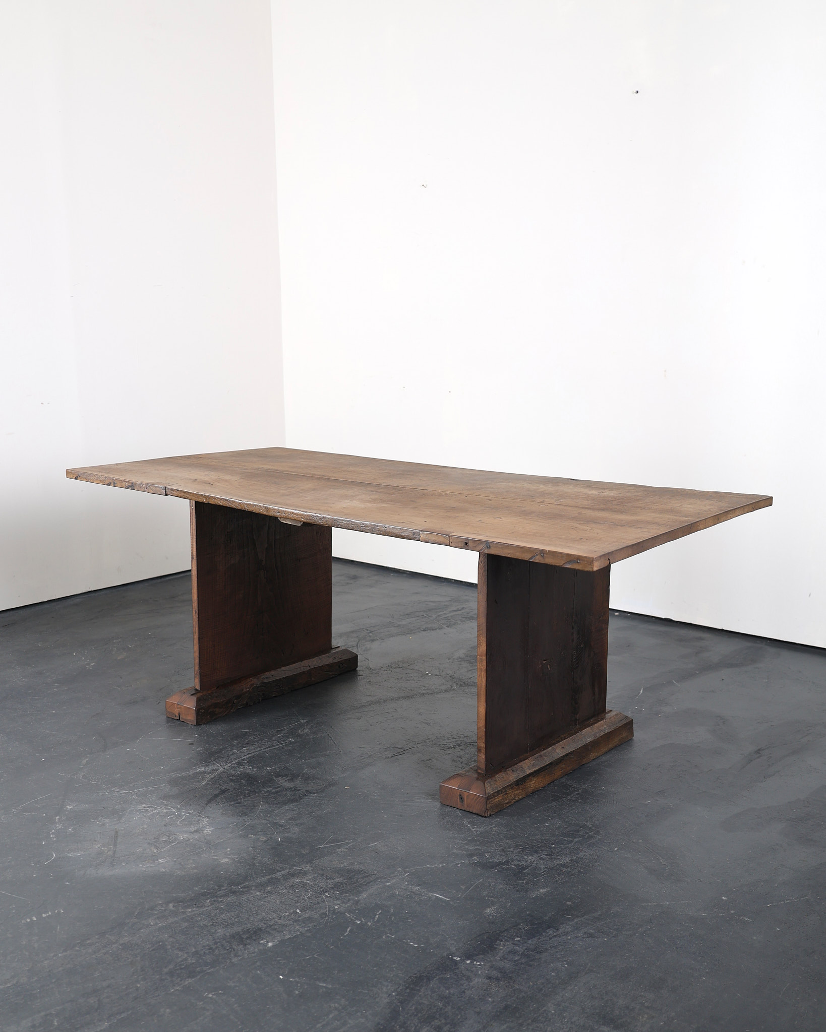 Primitive Dinning/Centre Table In 18th C. Portuguese Chestnut
