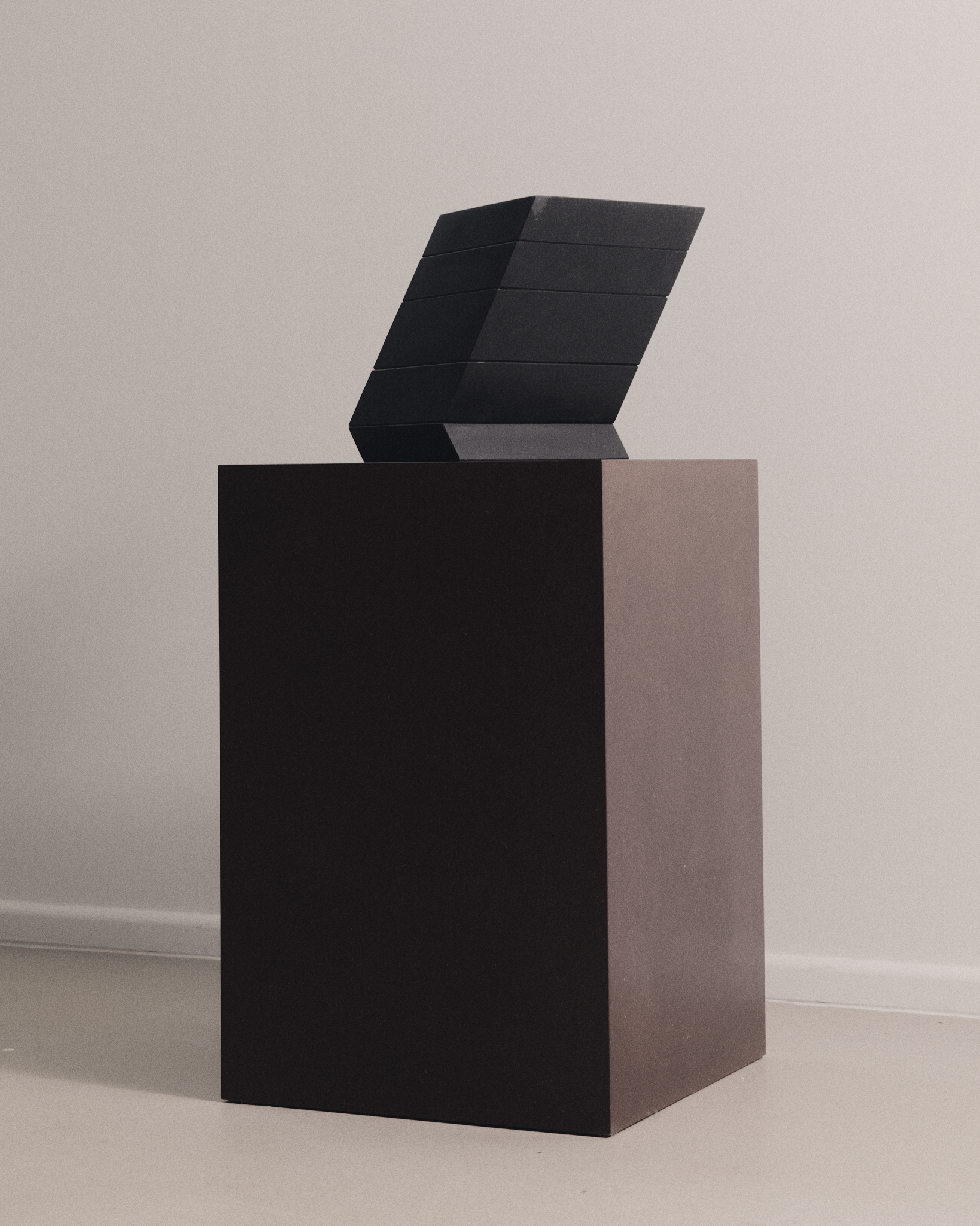 'Dia-5' block sculpture by Freddy Fraek