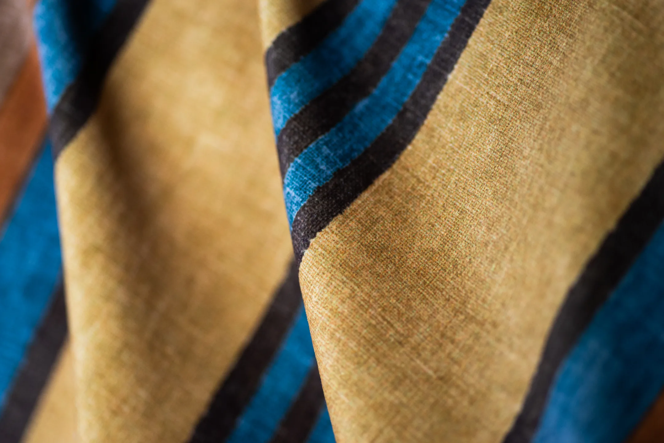Hope Stripe in velvet image 11