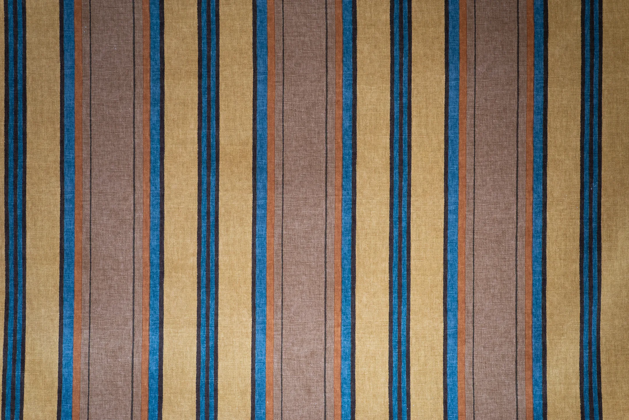 Hope Stripe in velvet image 3