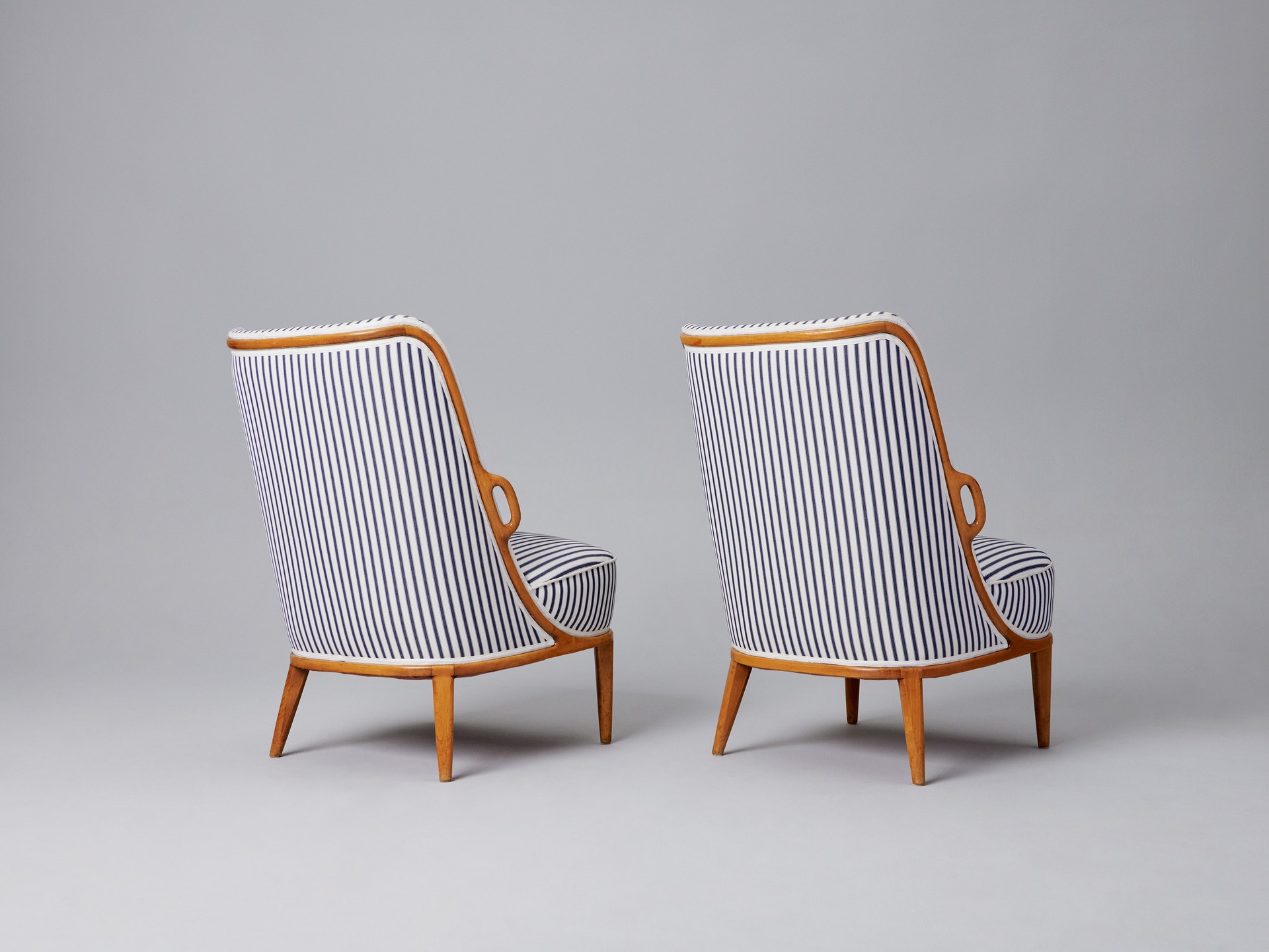 Pair of Lounge Chairs image 4
