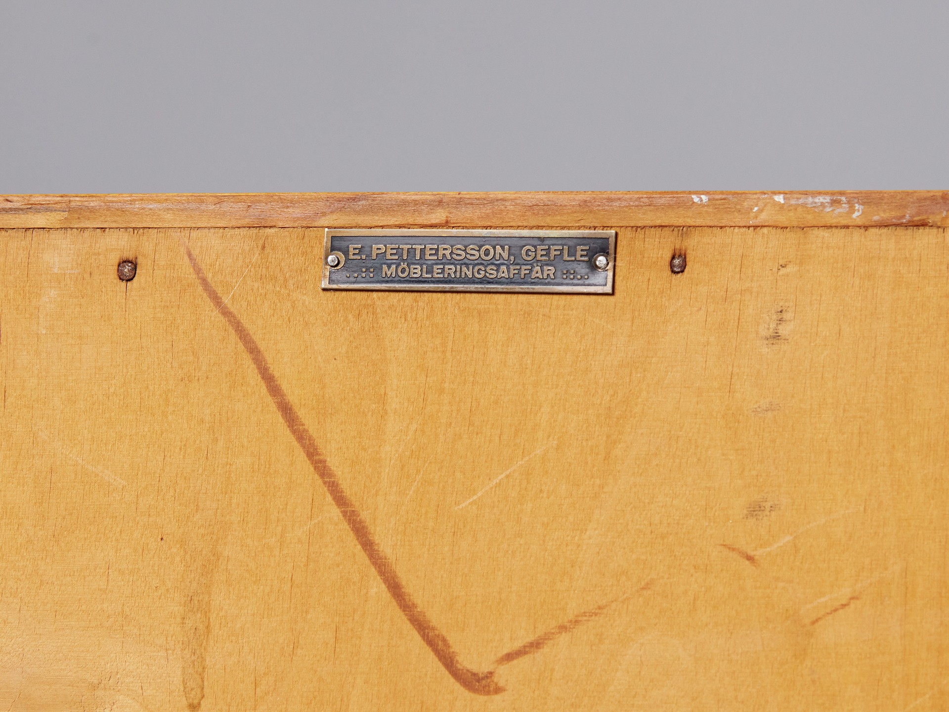 Bookshelf image 11
