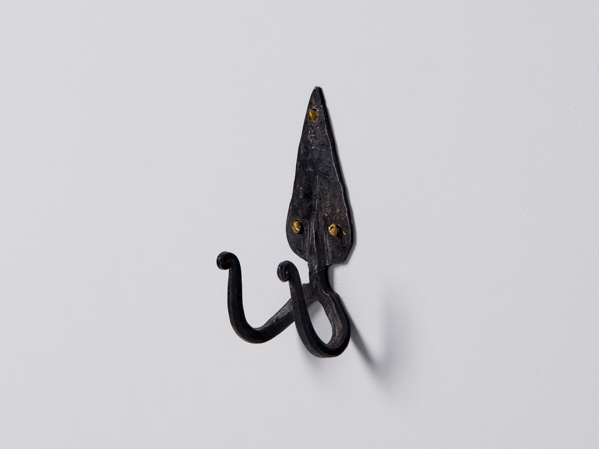 Hanger 'Bullhorn' image 2