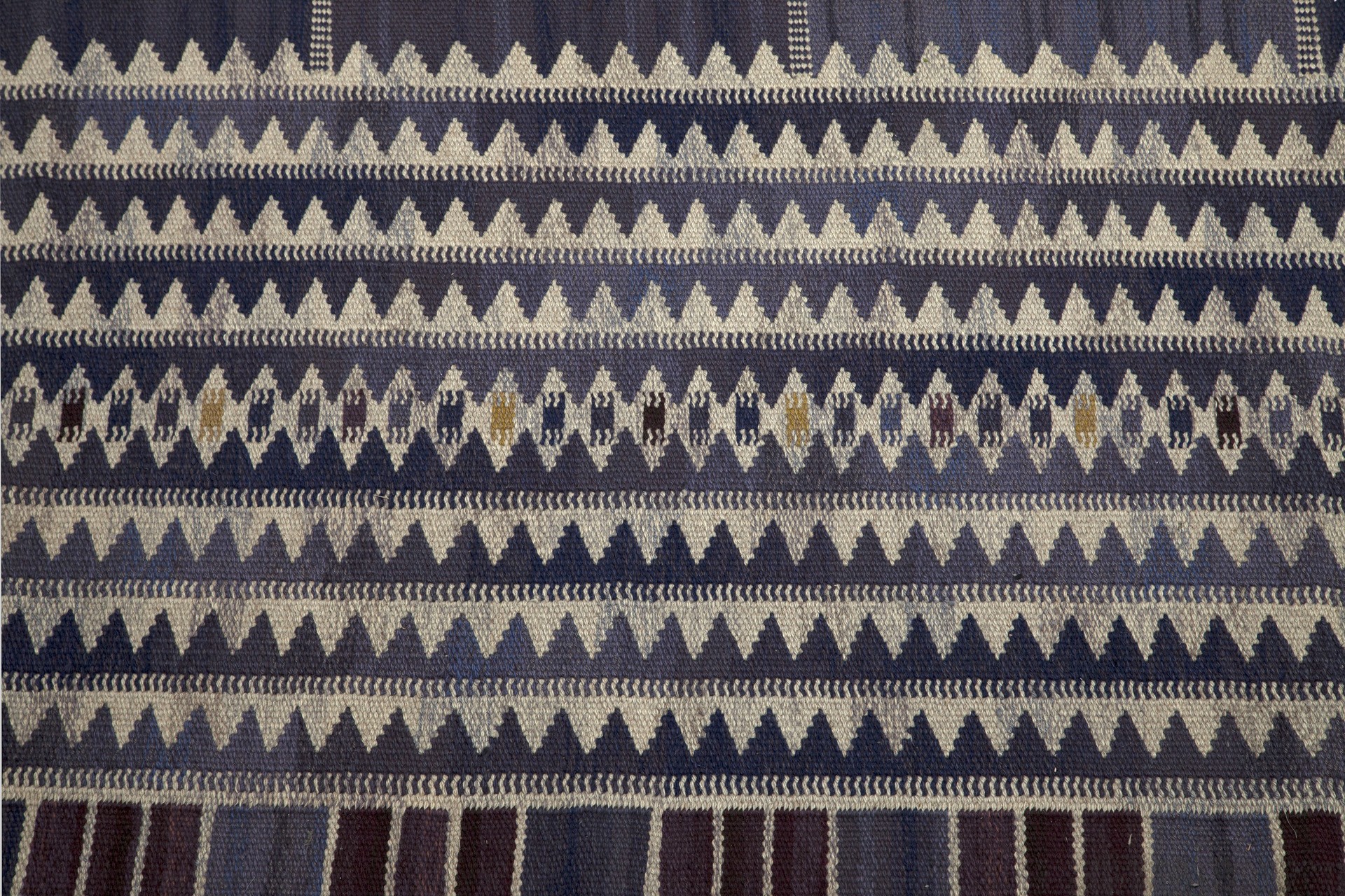 Monumental Salerno Carpet image 6