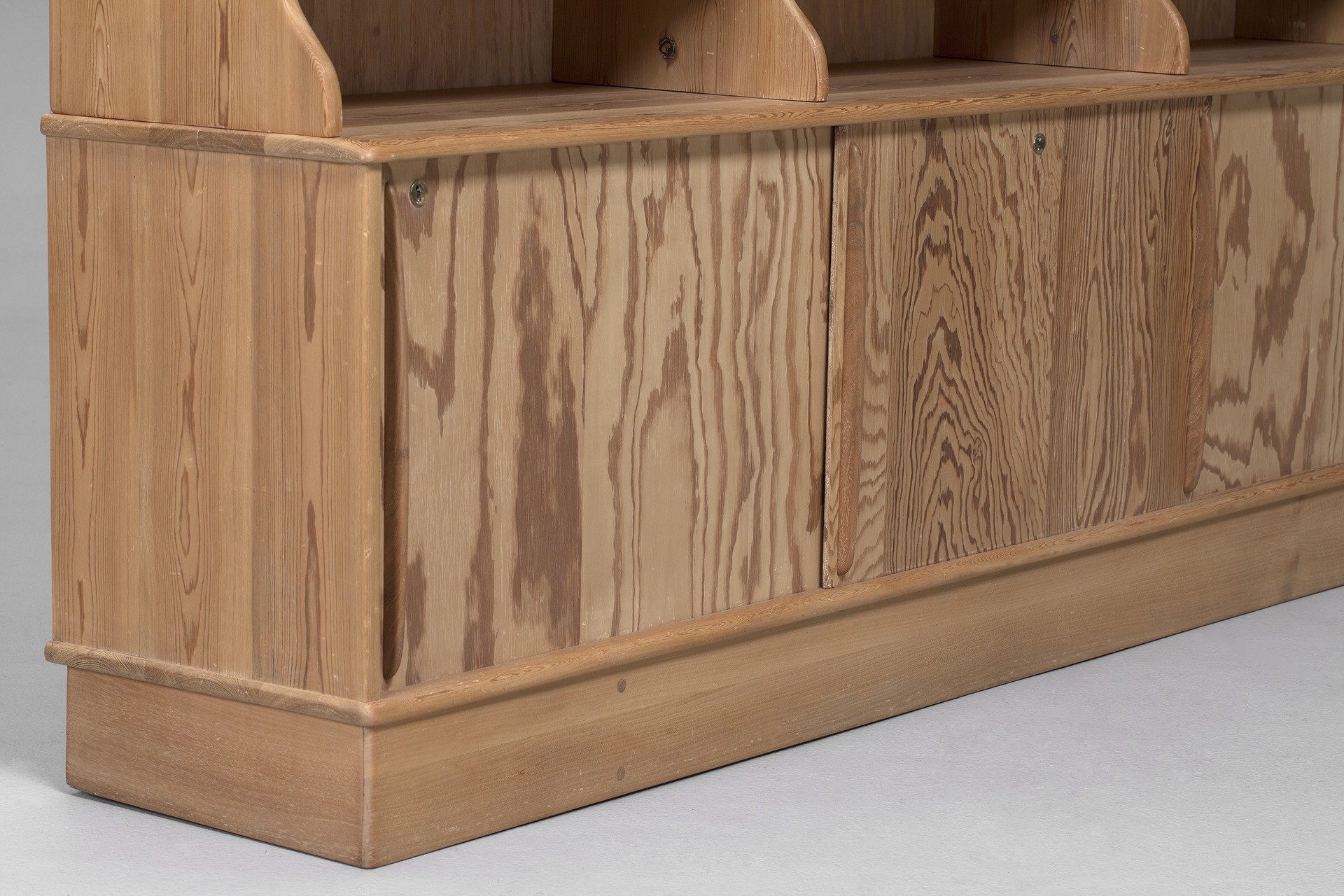 Cabinet image 6