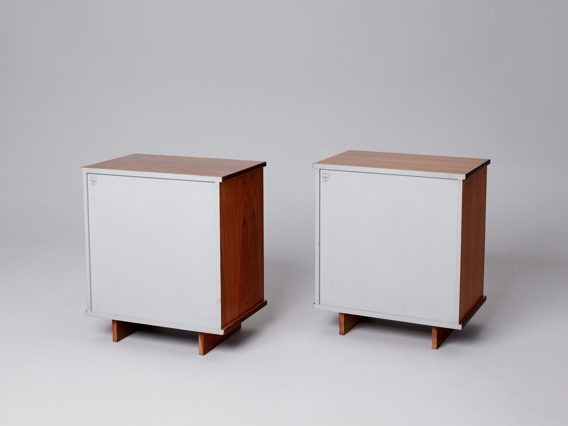 Pair of Bedside Tables image 5