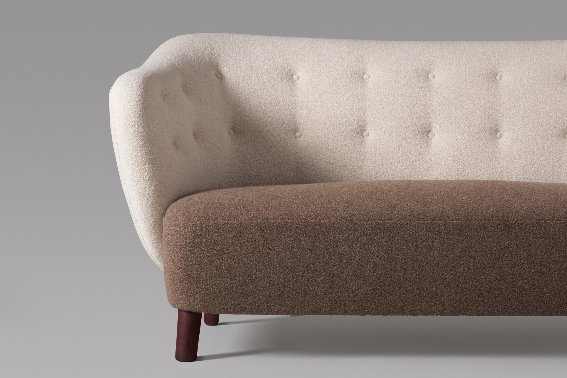 Sofa image 4