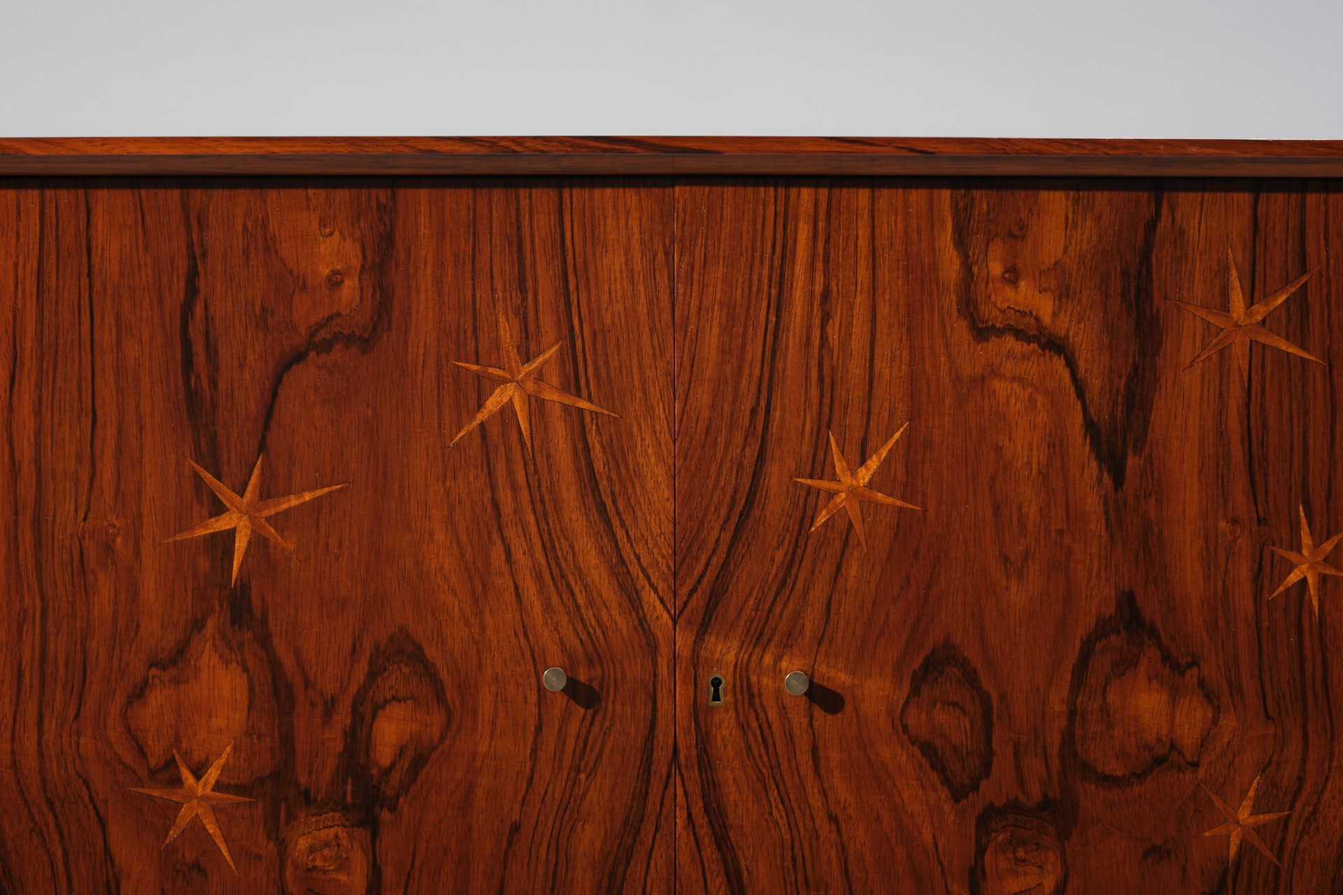 Bar Cabinet image 6