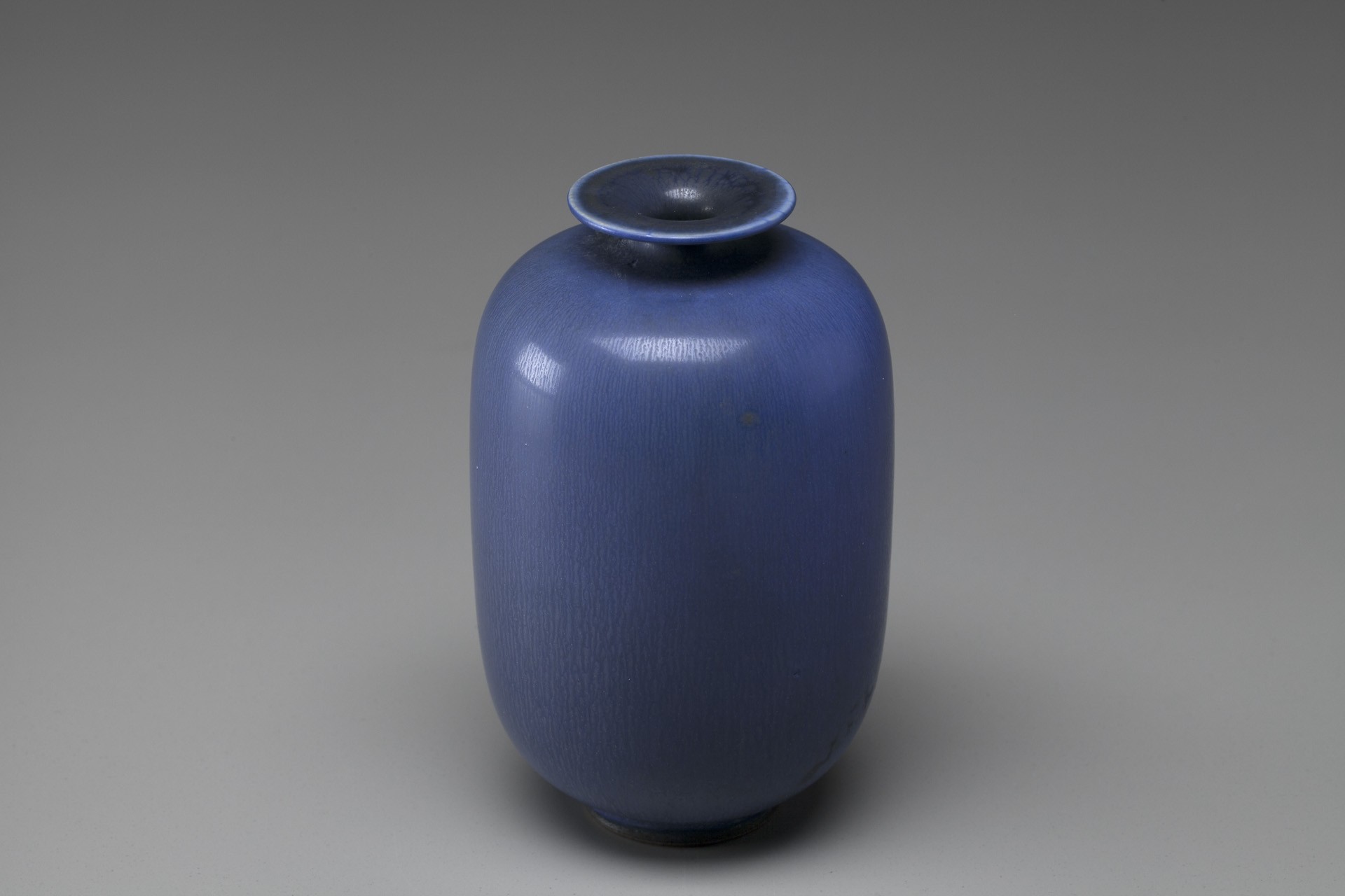 Vase image 3
