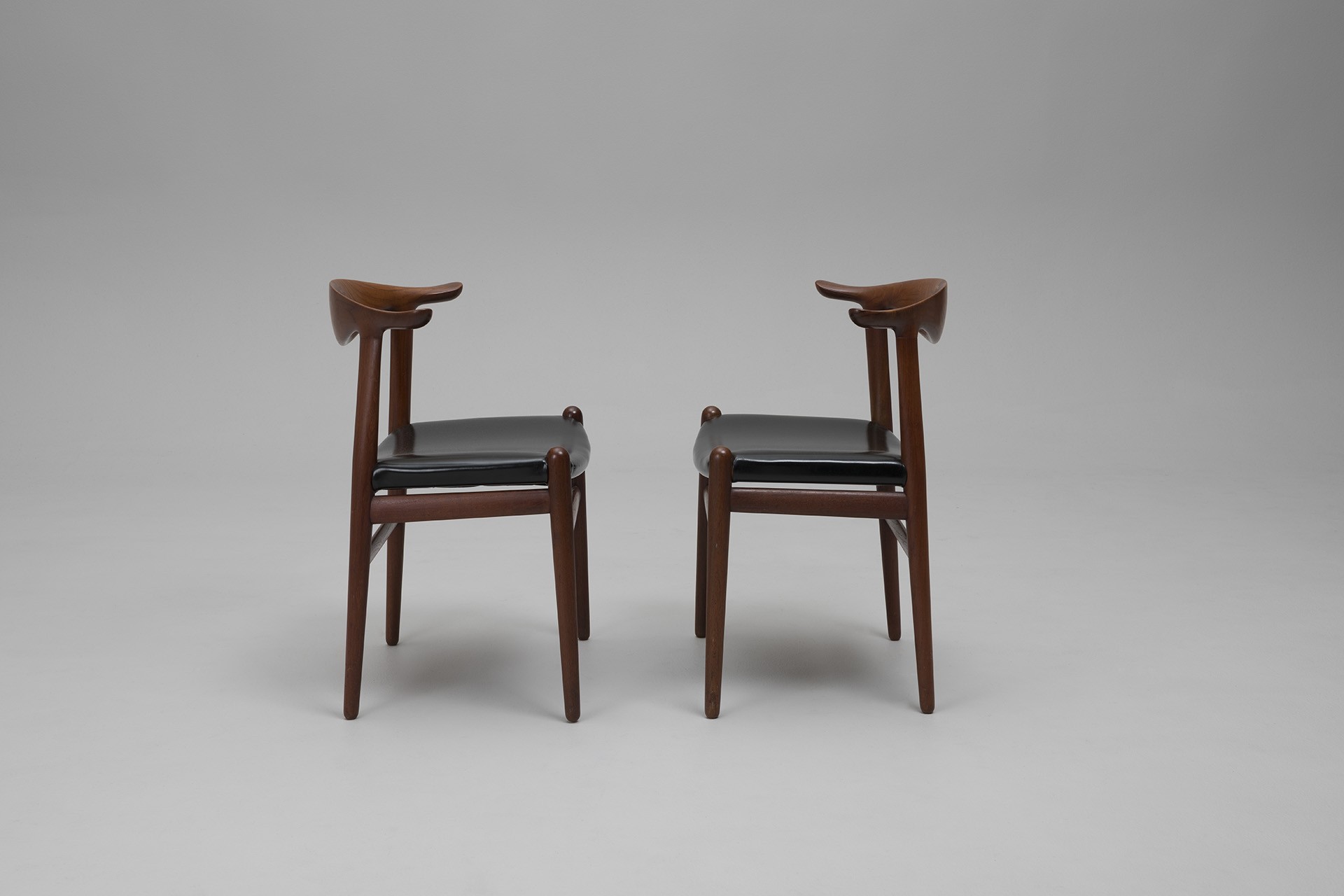 Set of Six 'Cowhorn' Dining Chairs image 4