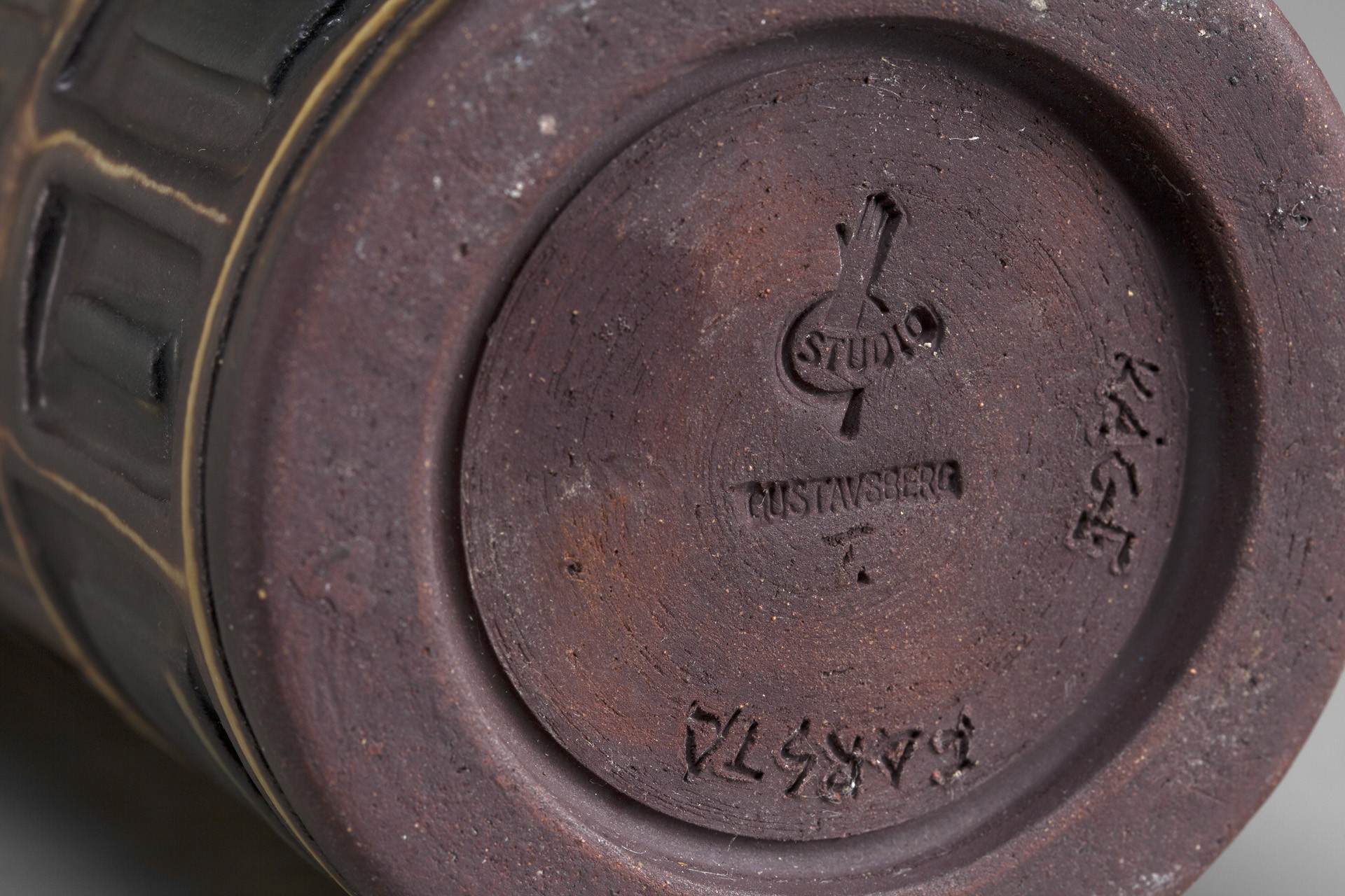 Vase image 4