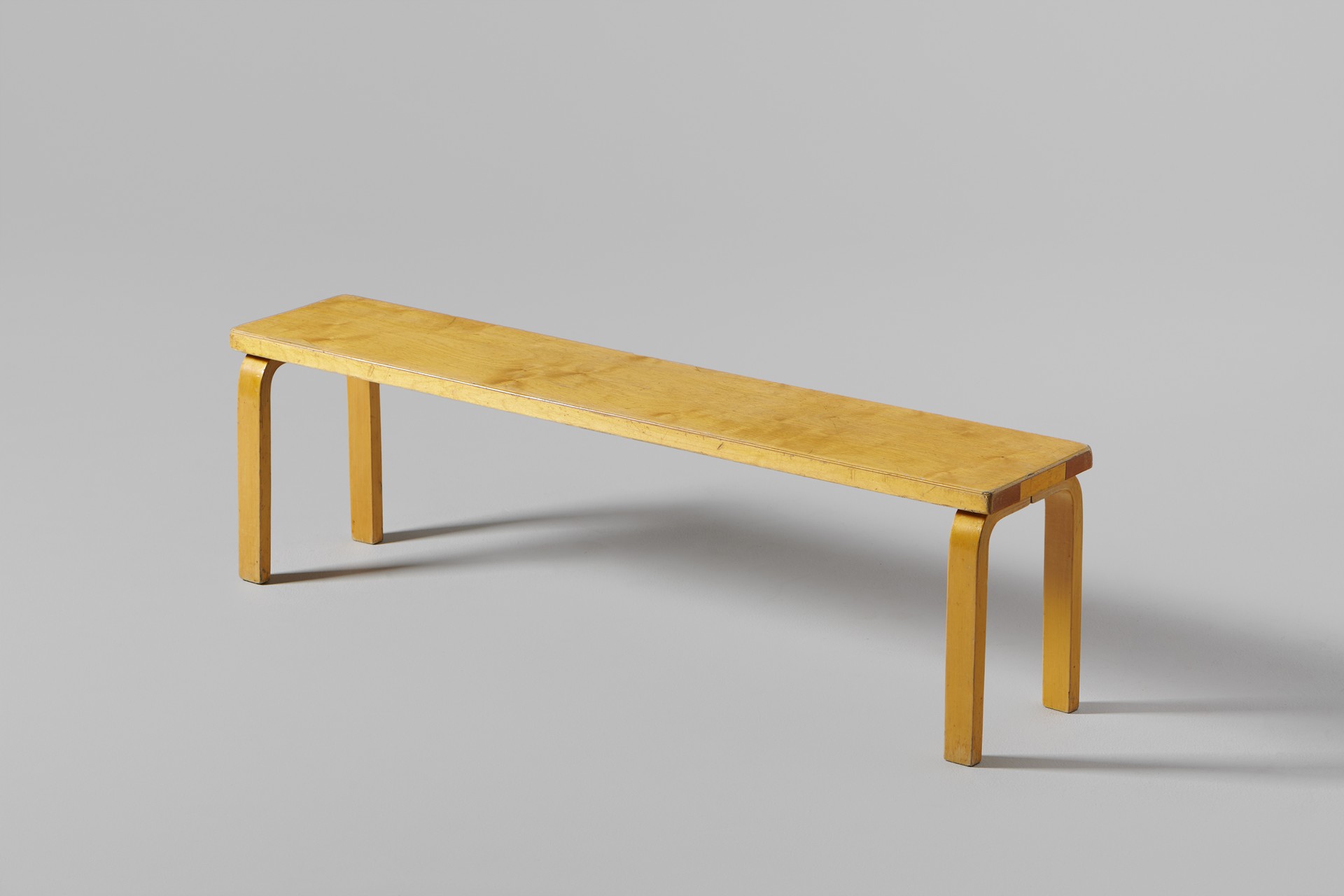 Bench Model 122