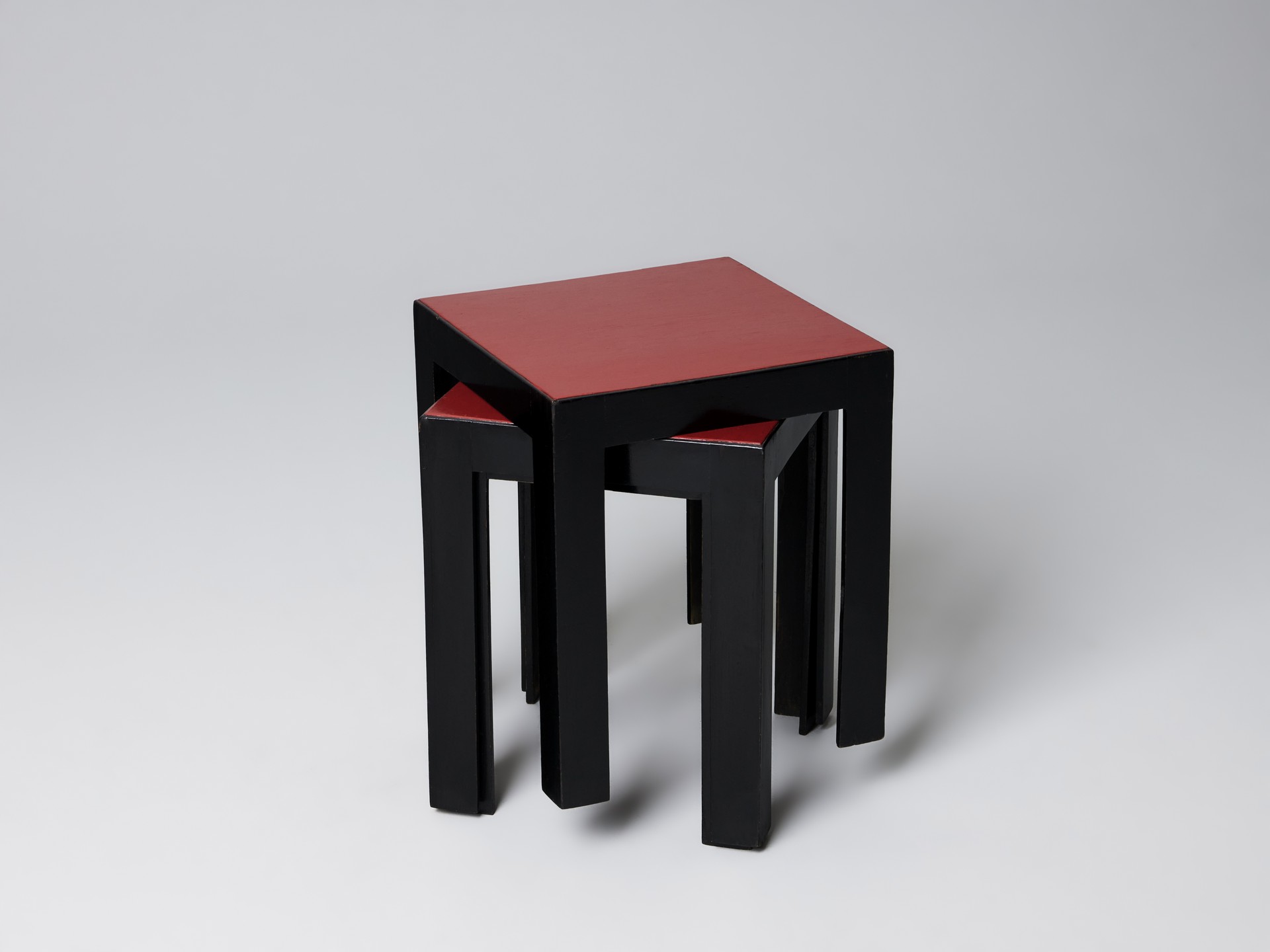 Set of Three Stacking Tables image 4