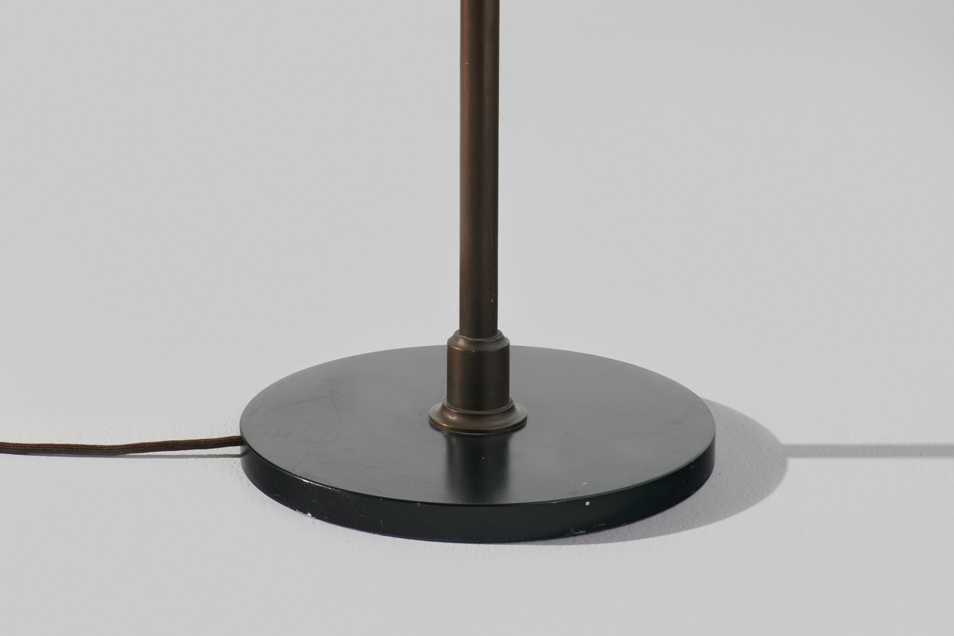 Floor lamp image 6