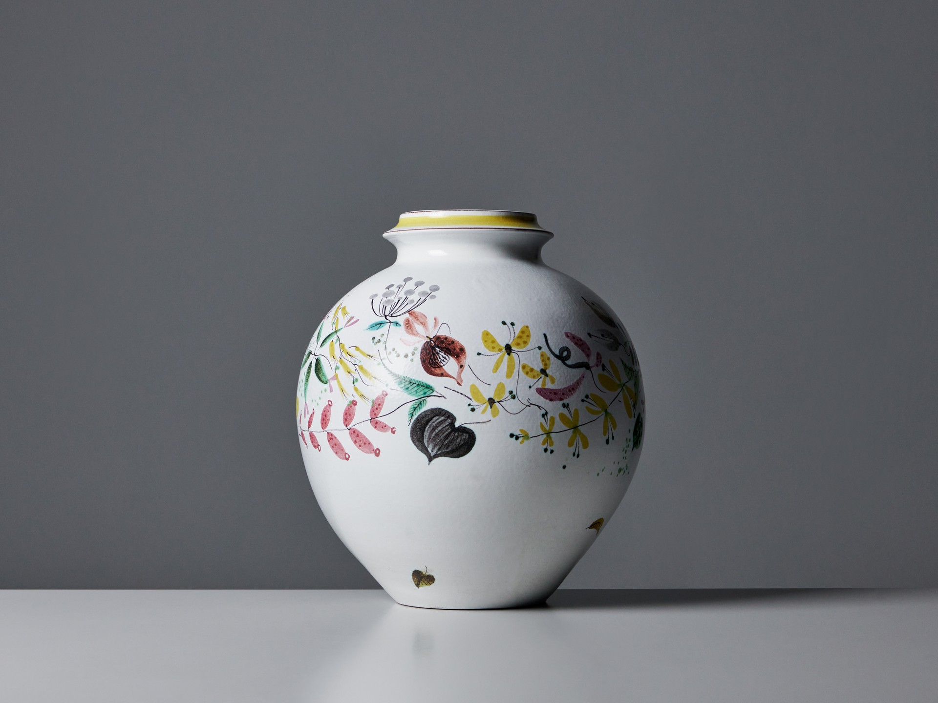 Vase image 3