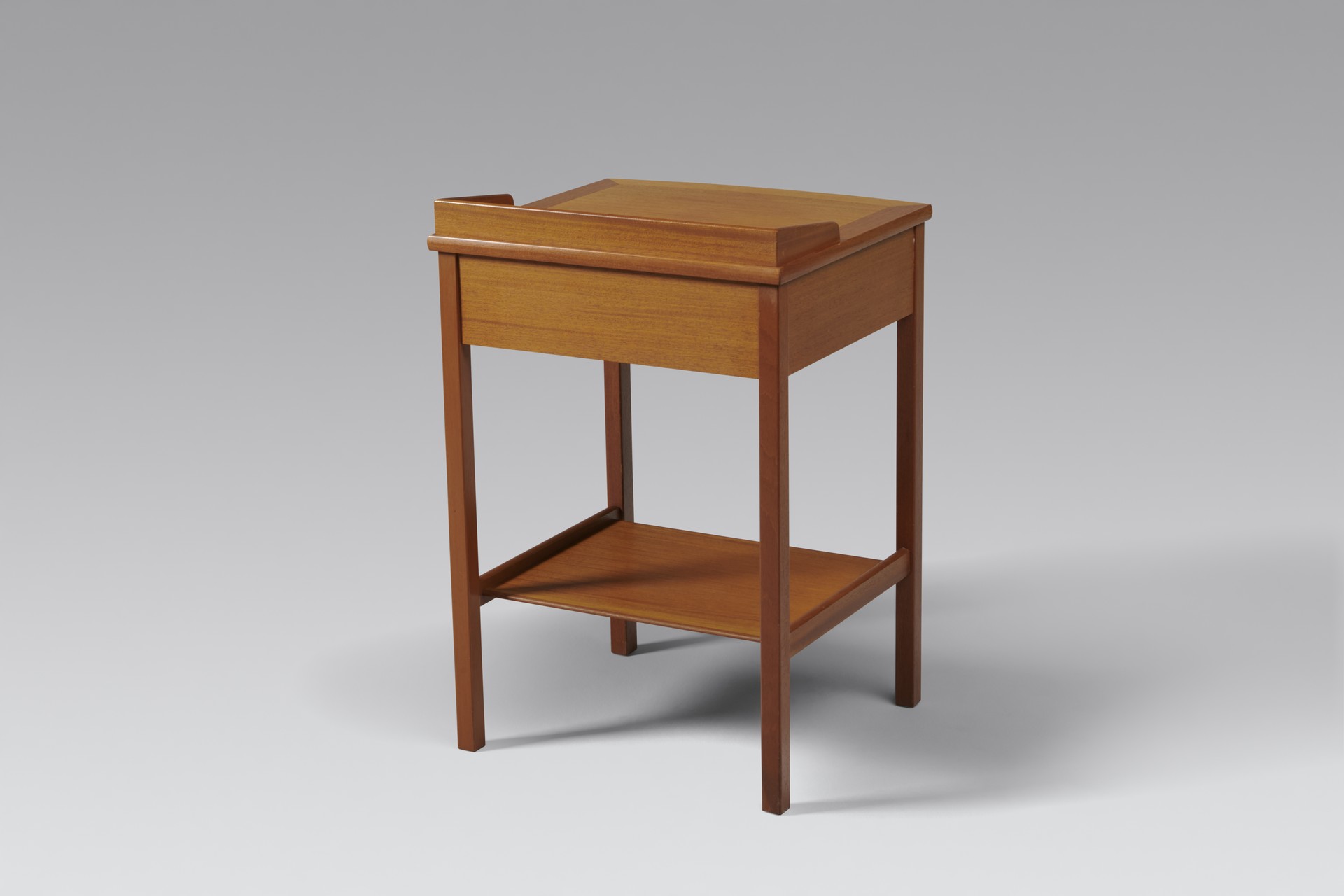 Pair of Side Tables image 3