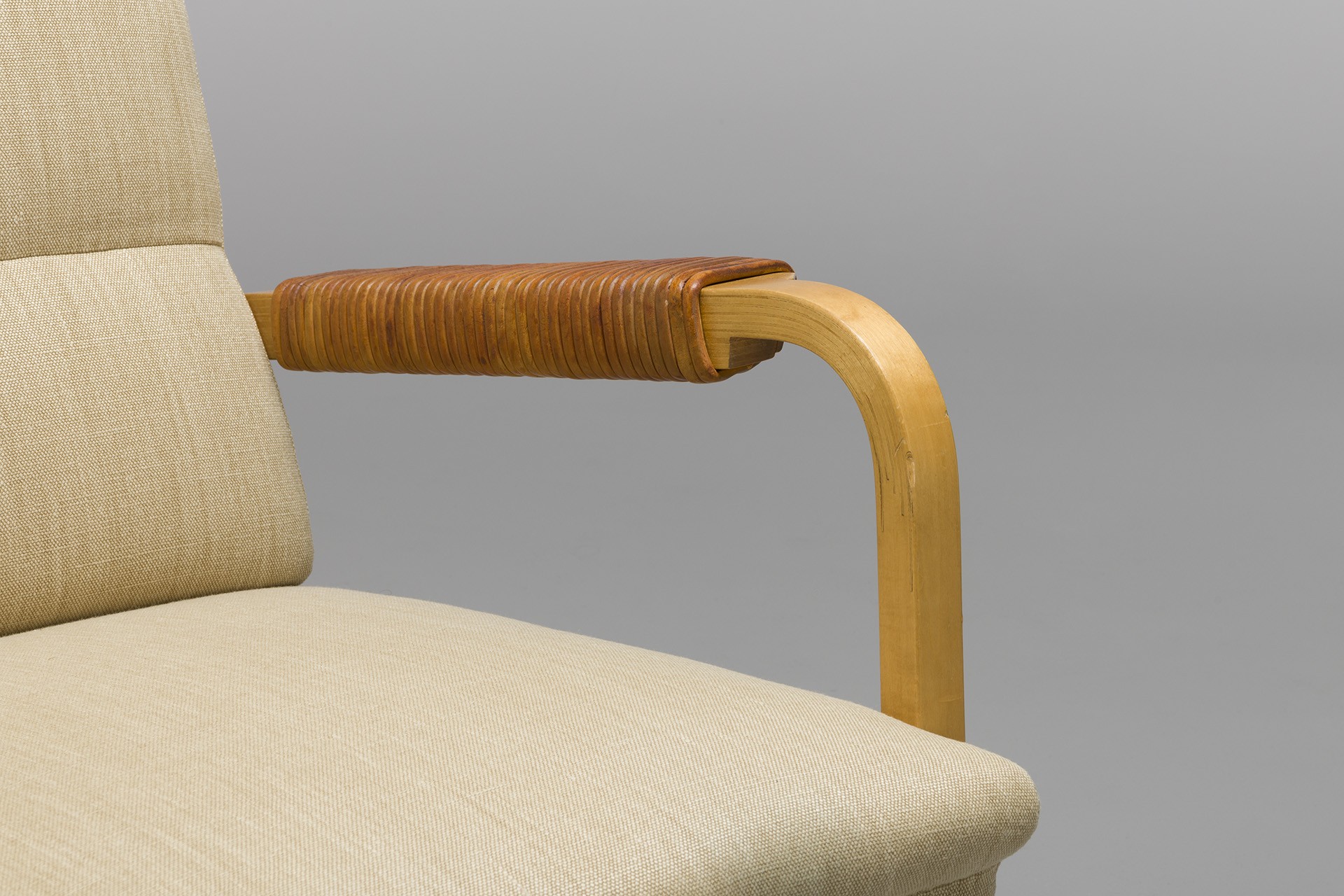 Pair of Armchairs Model no. 48 image 8