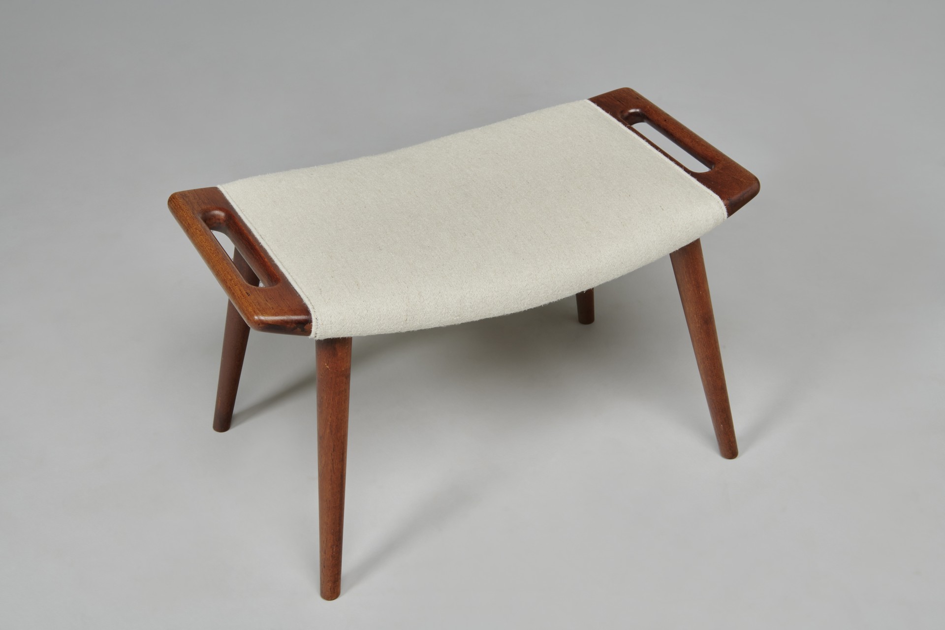 'Papa Bear' Armchair and Ottoman image 9