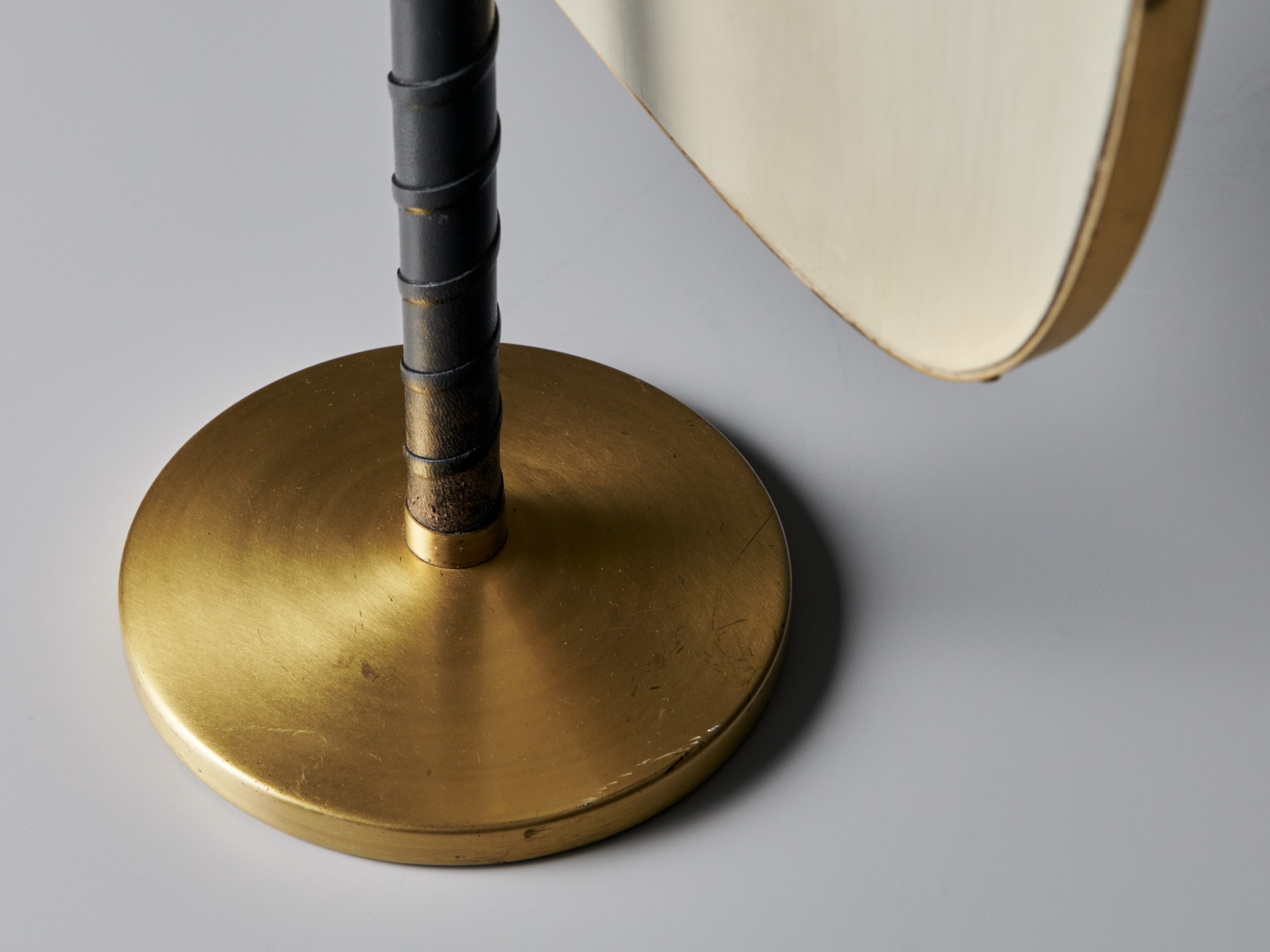 Adjustable Table Mirror image 6