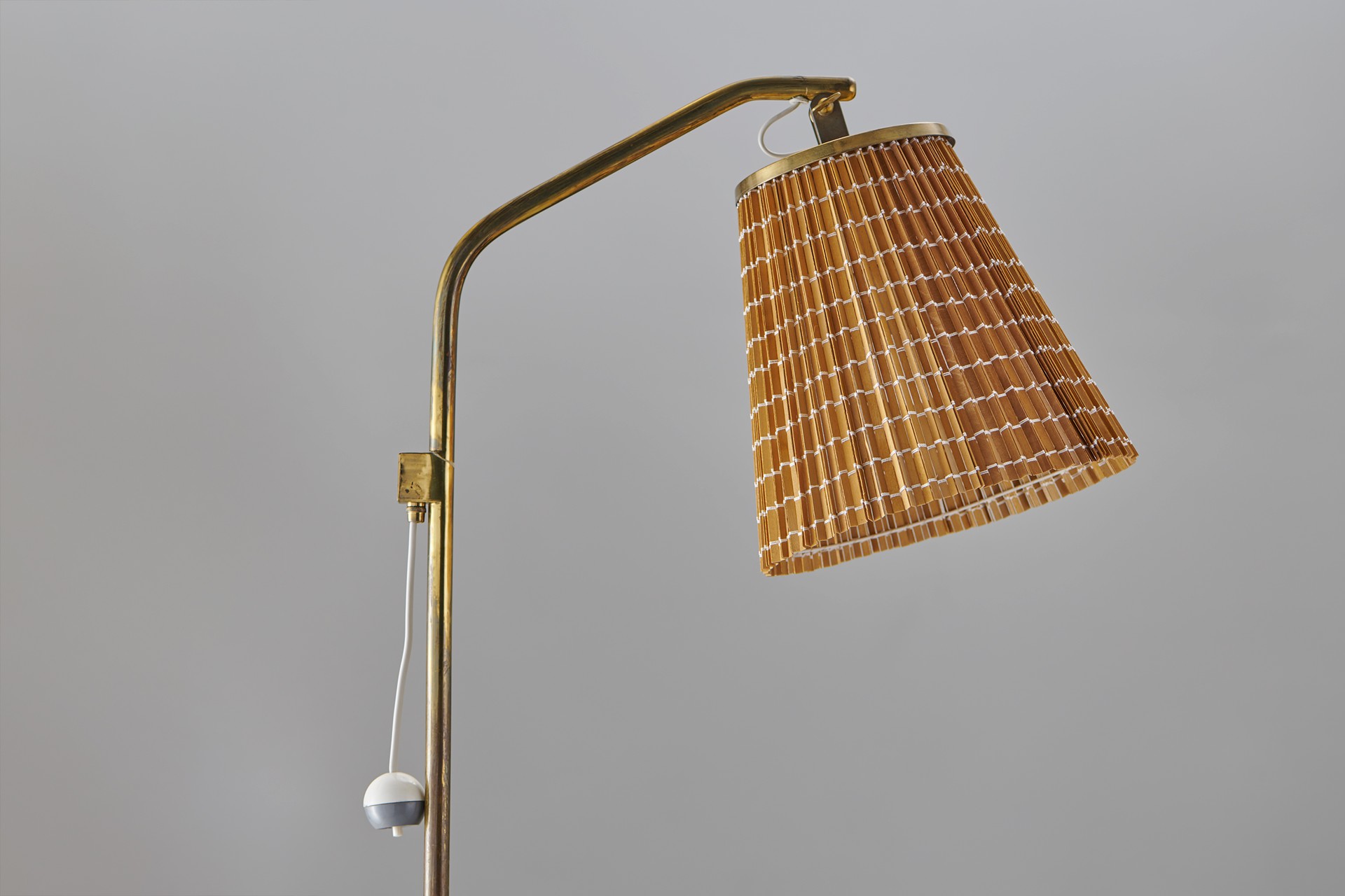 Pair of Floor Lamps, Model no. 9613 image 2