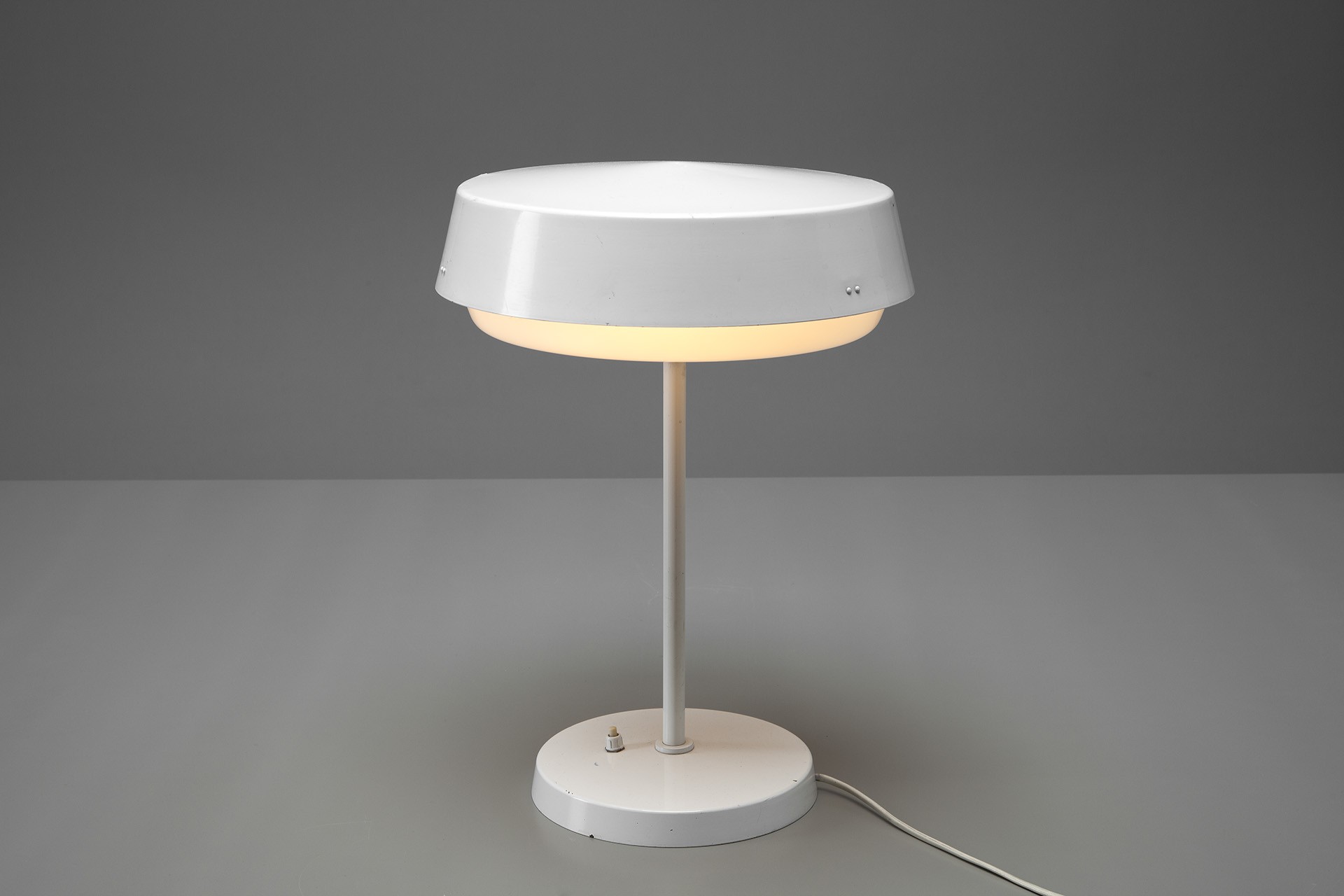 Table Lamp image 2