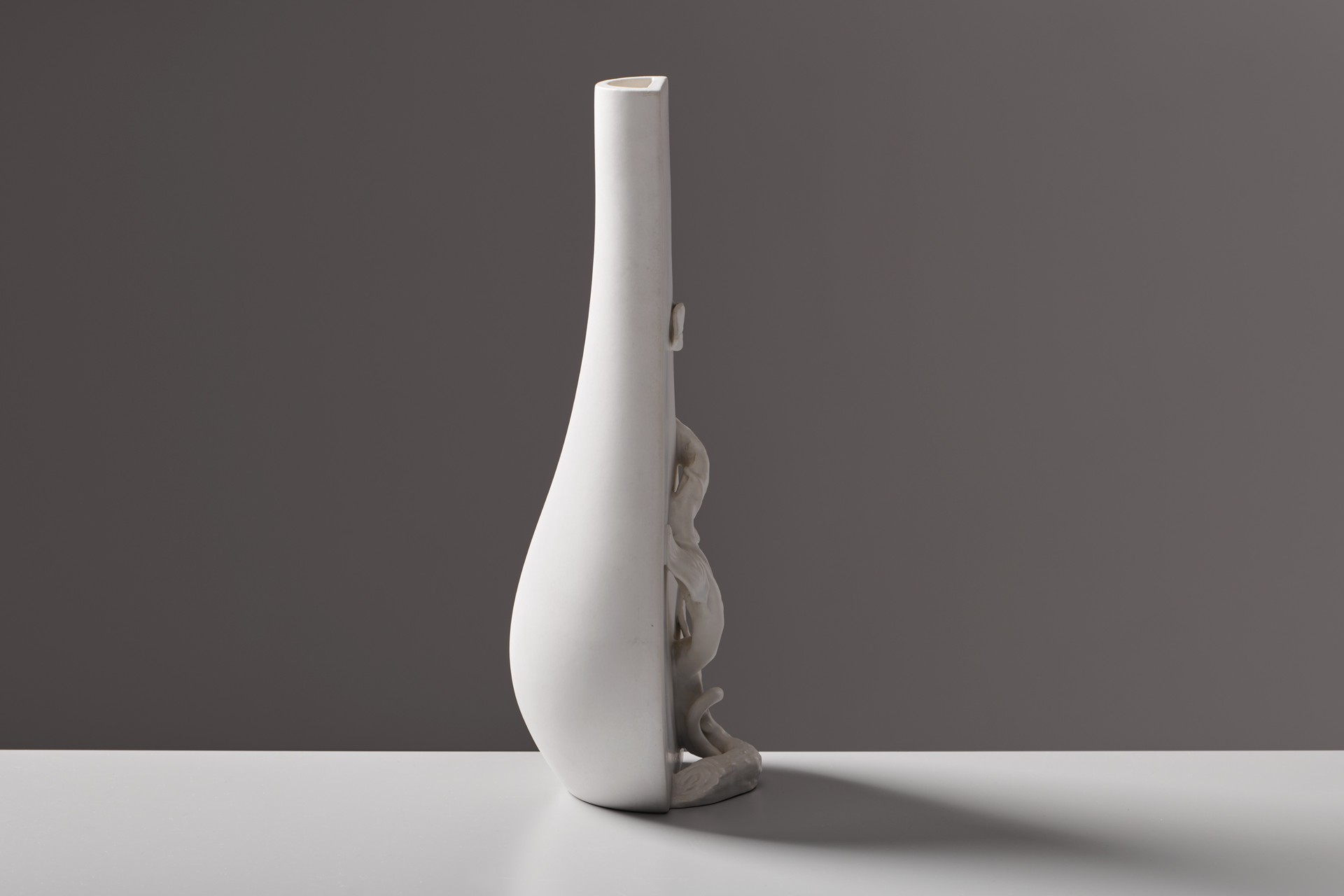 'Surrea' vase image 3