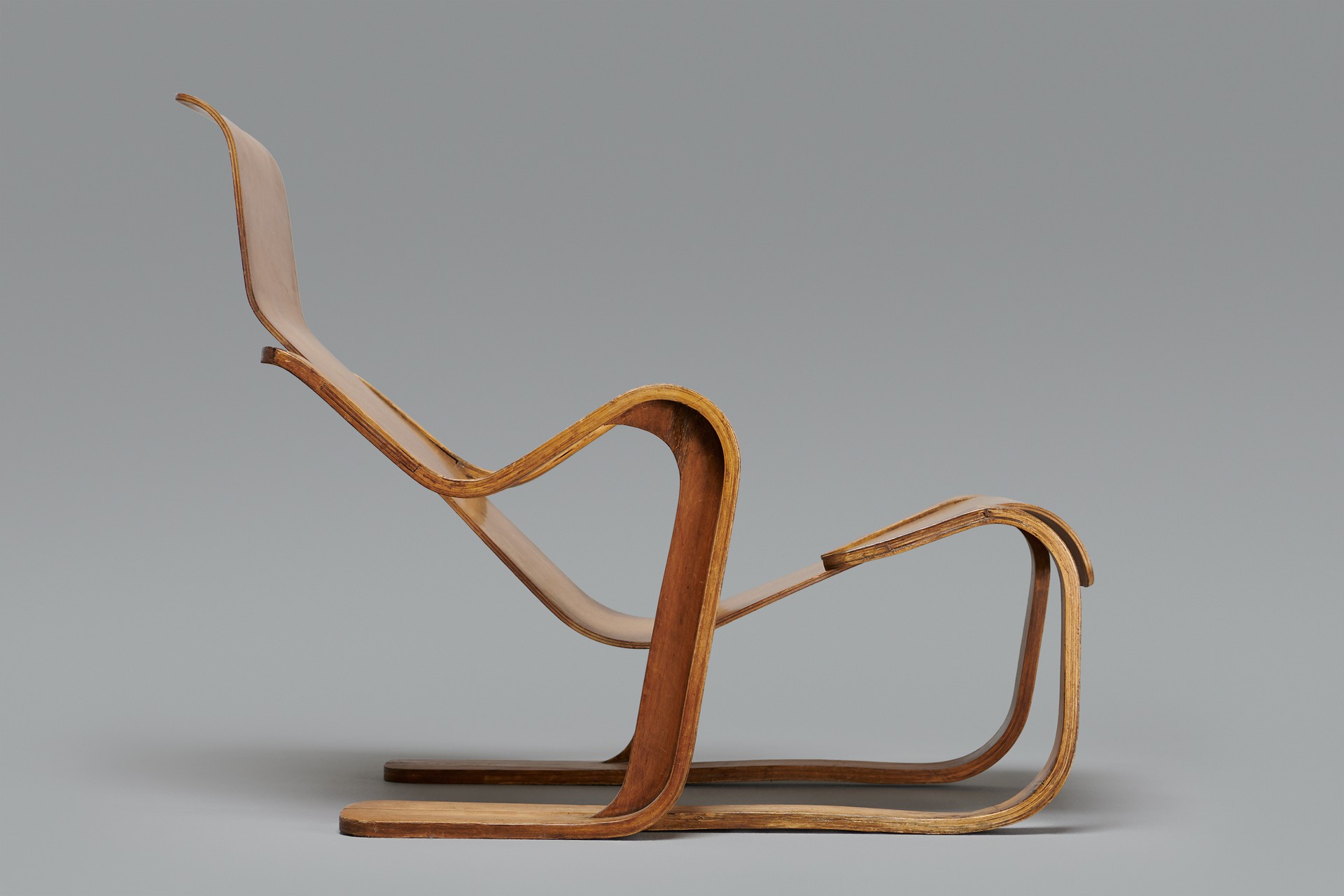Short Lounge Chair image 3