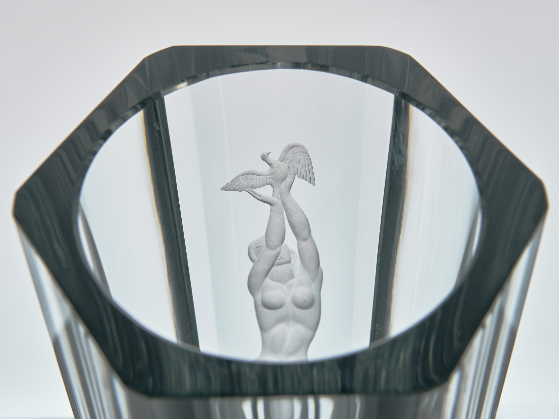Vase image 4