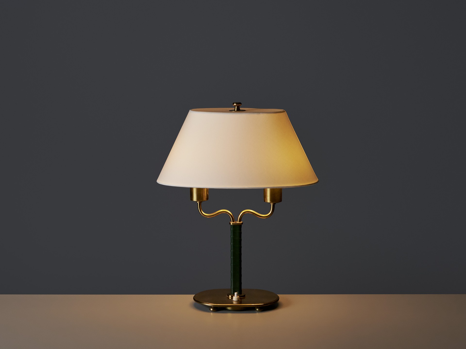 Table Lamp image 2