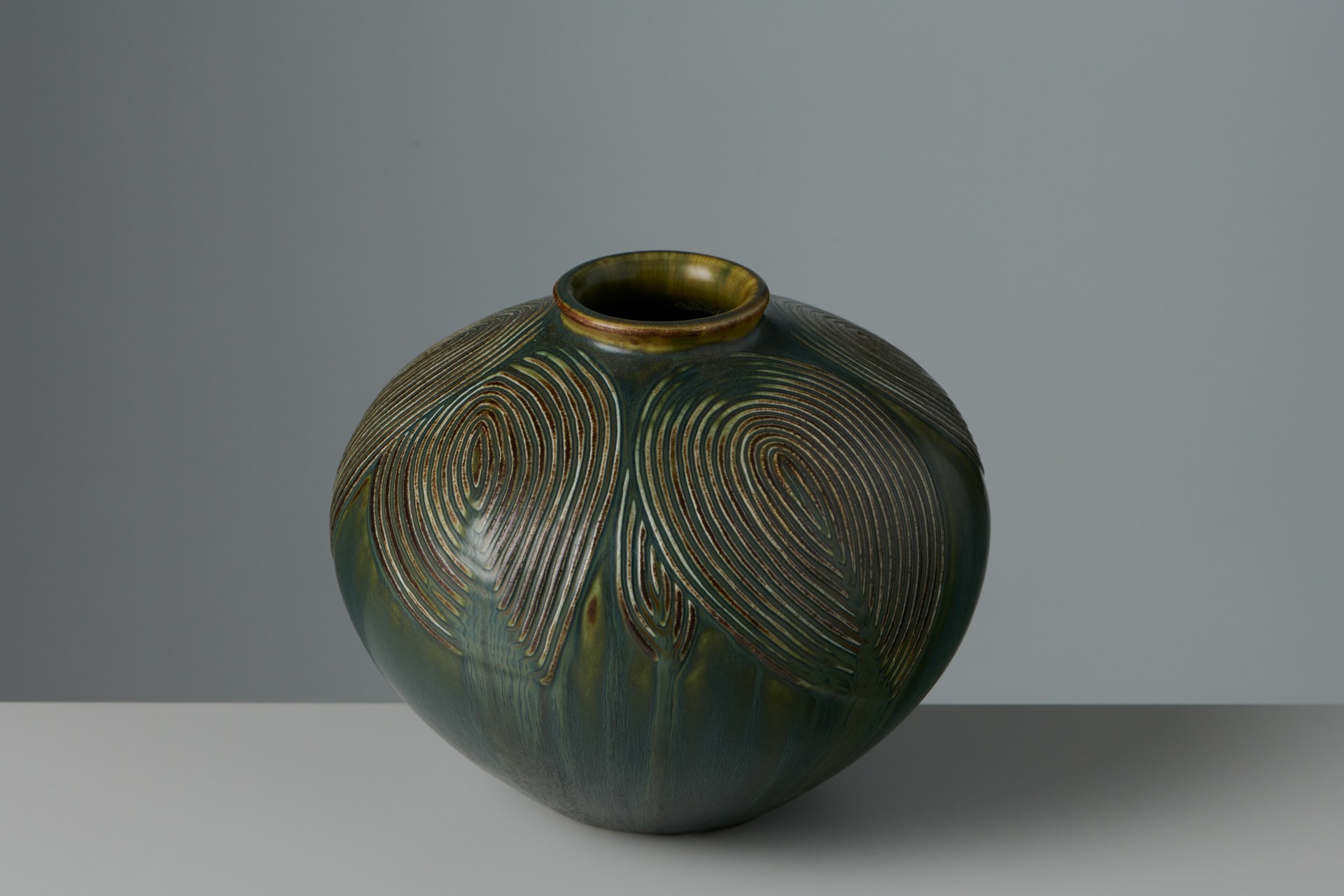 Vase image 3