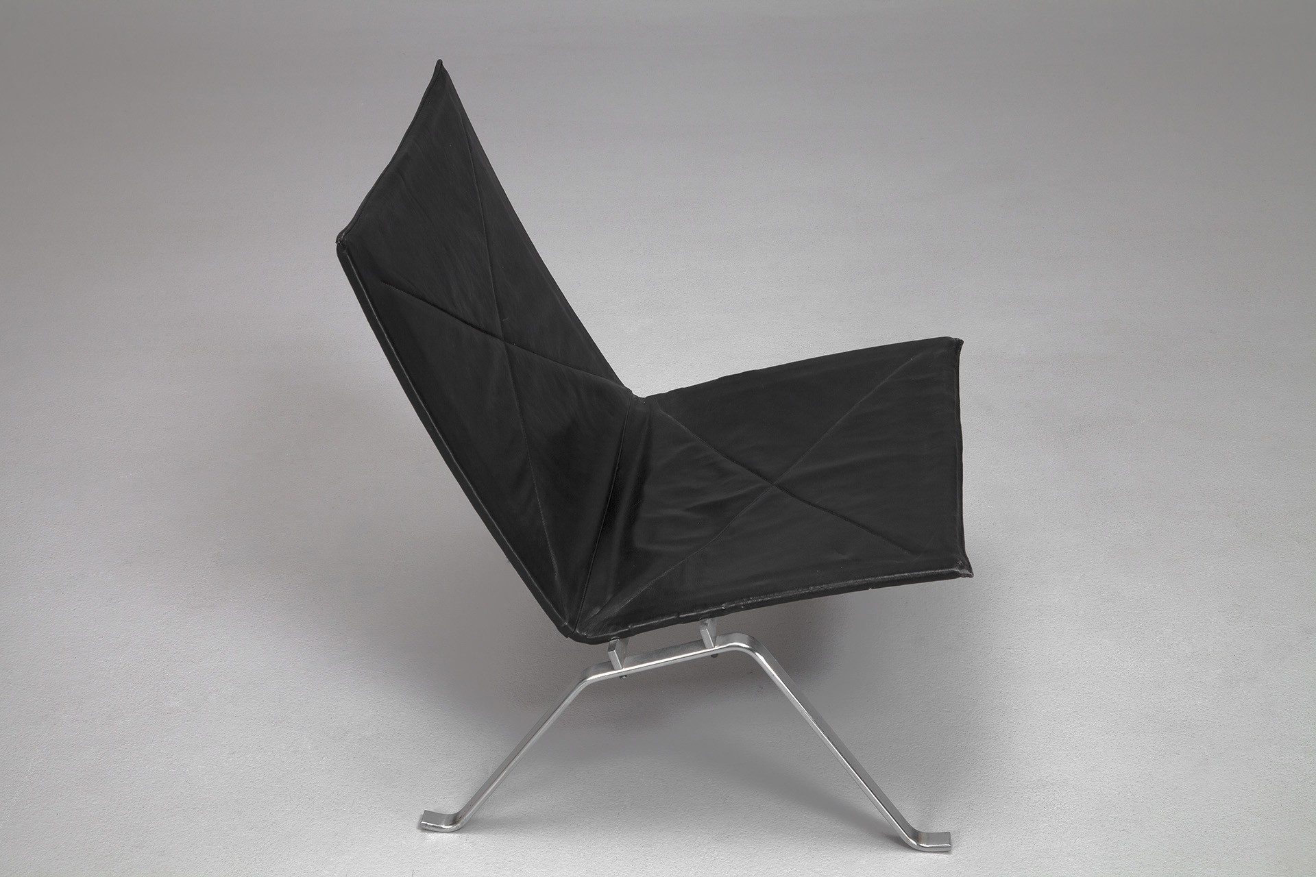 Pair of Easy Chairs PK22 image 4