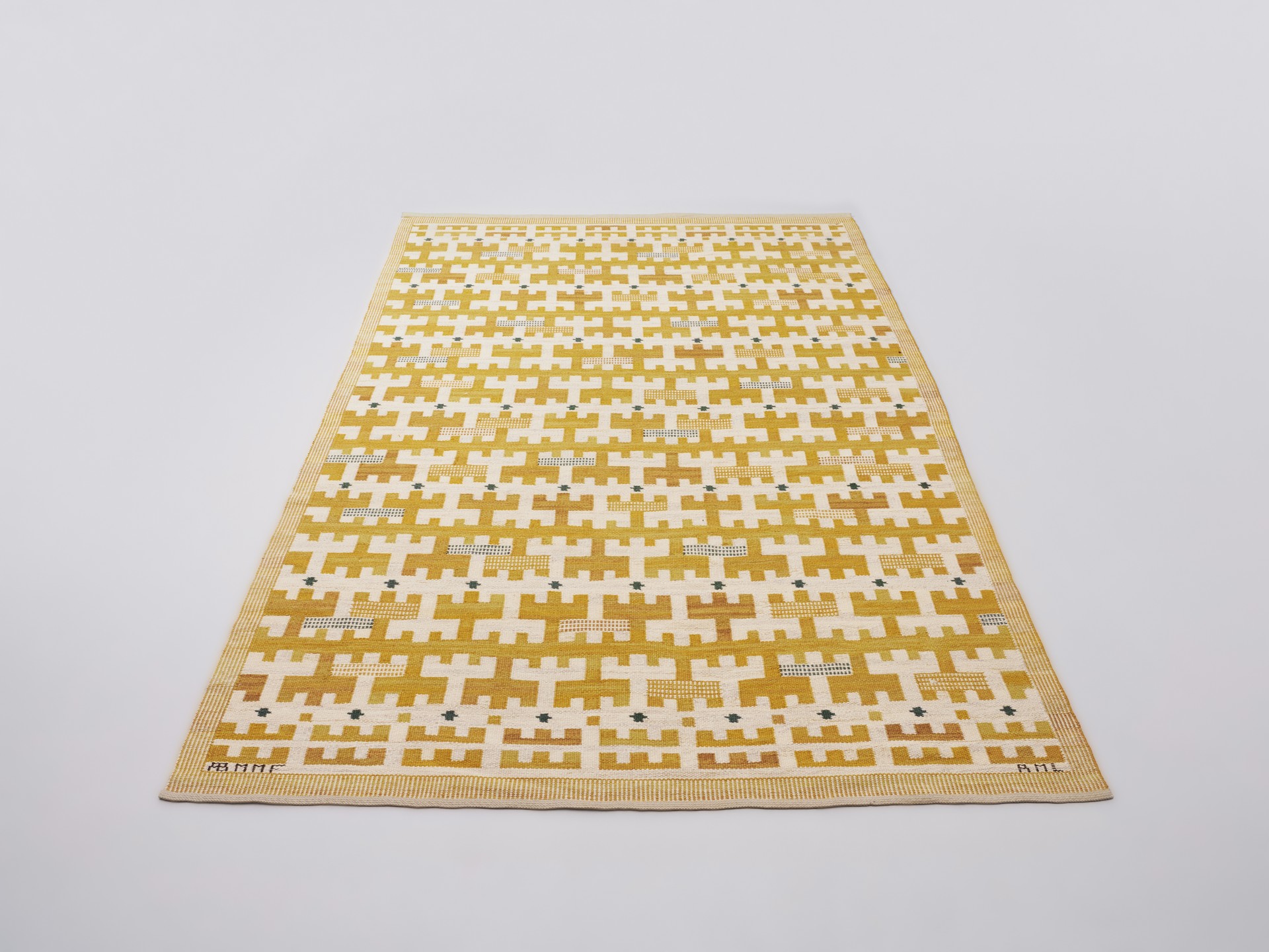 'Gulbroka' Carpet image 3