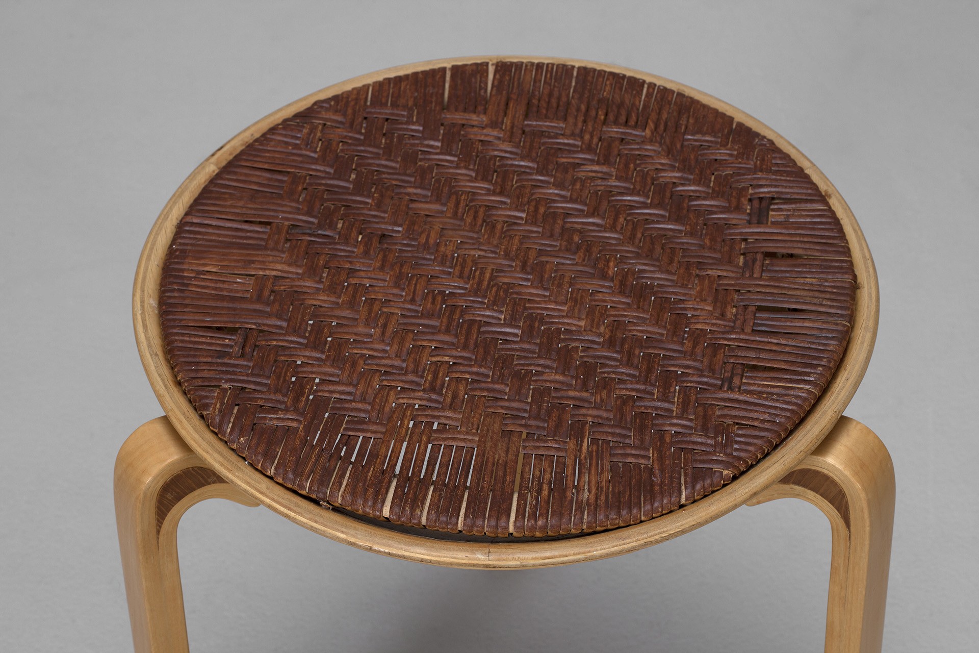 V63 Stool image 3