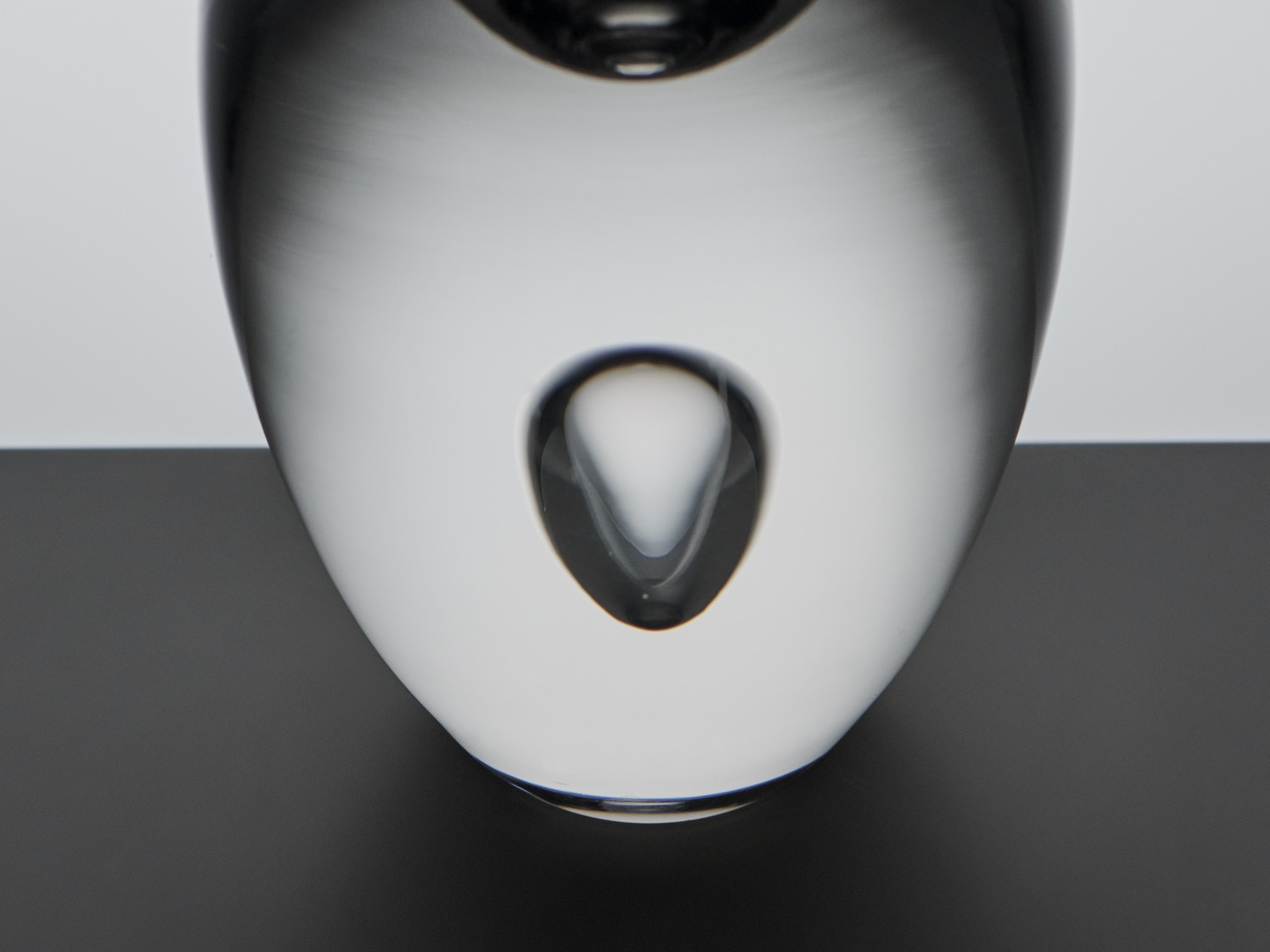 ¨Kyynelpisara¨ (Tear) Vase image 4