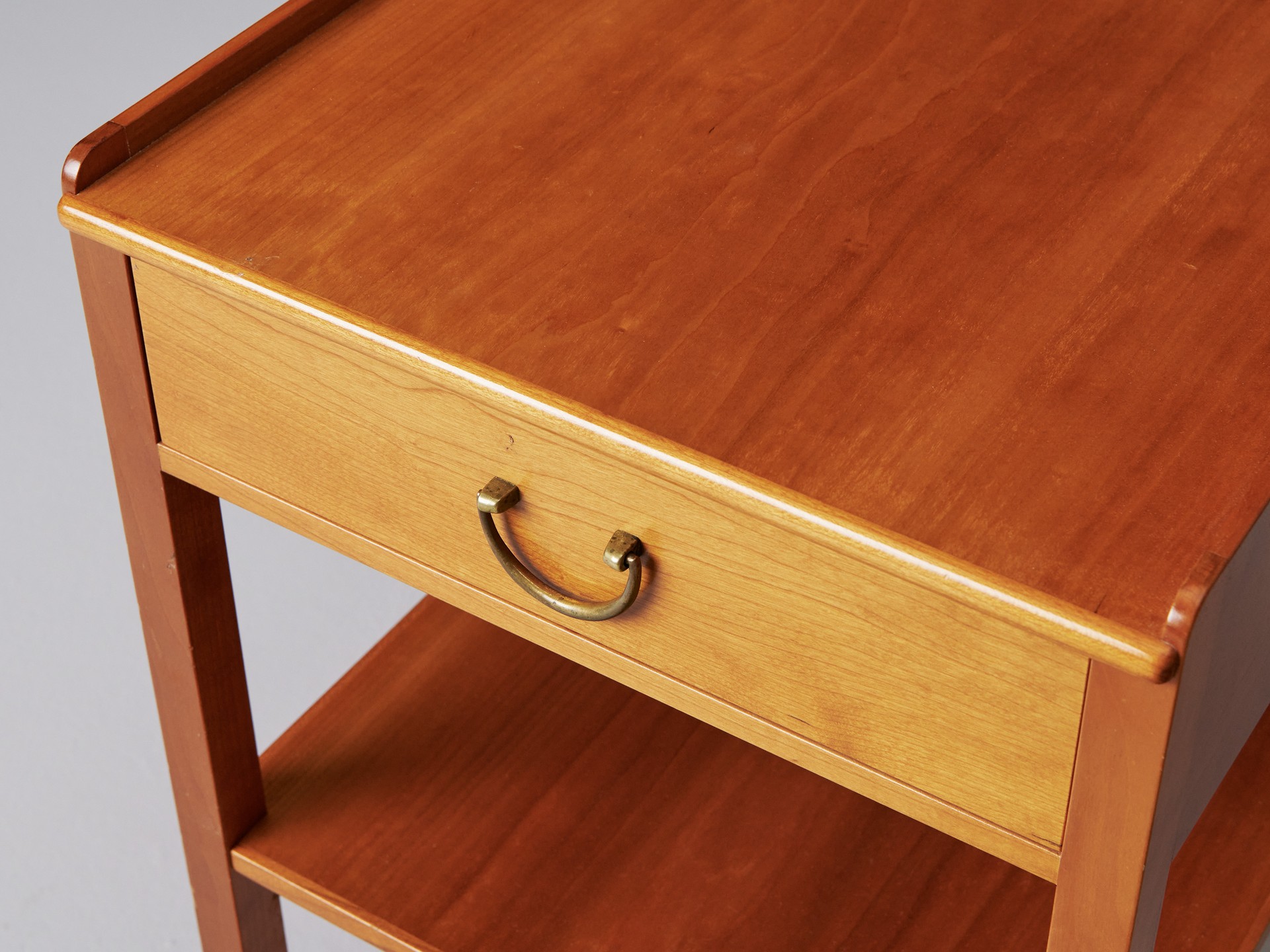 Pair of Bedside Tables image 5