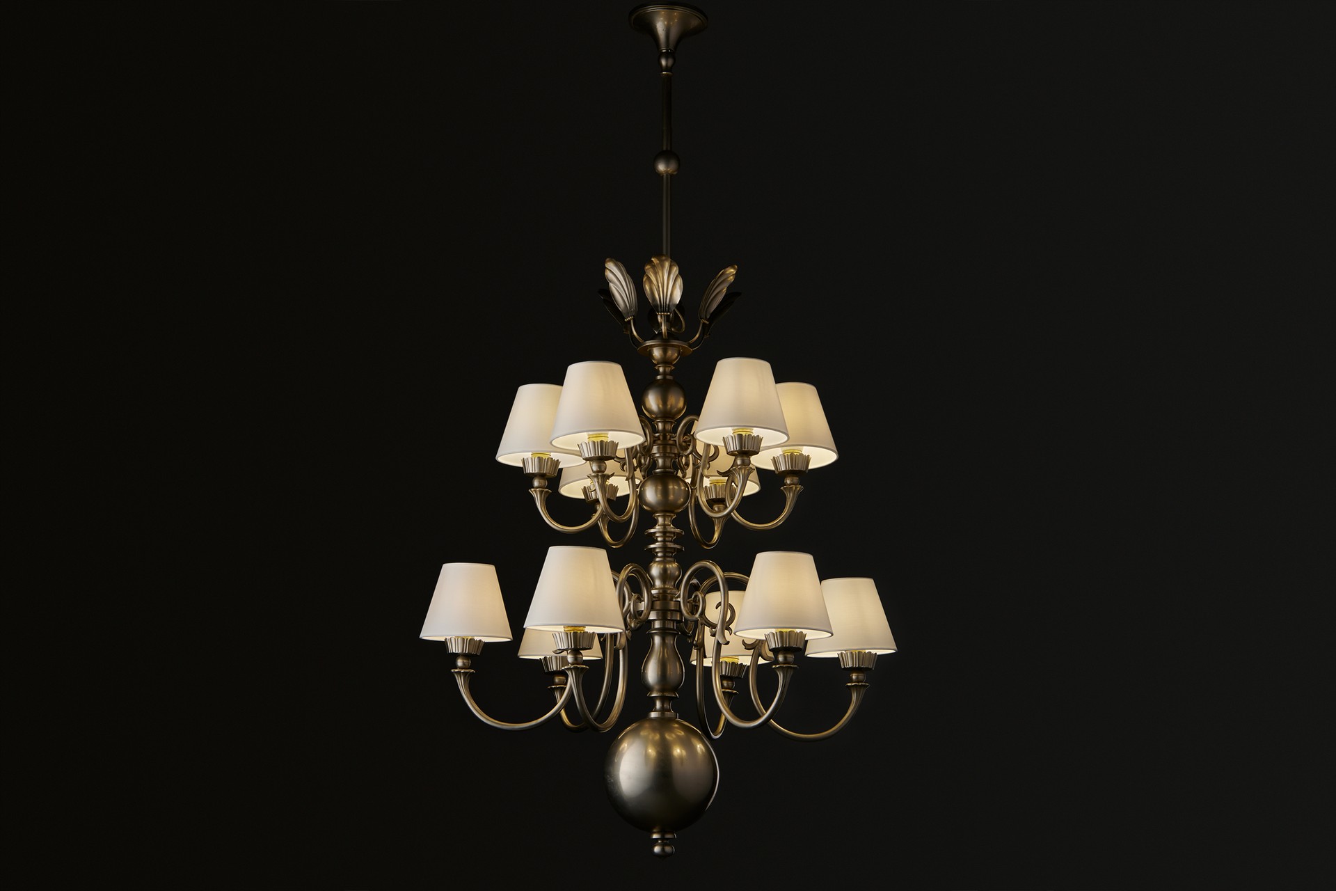 Twelve Light Chandelier image 2