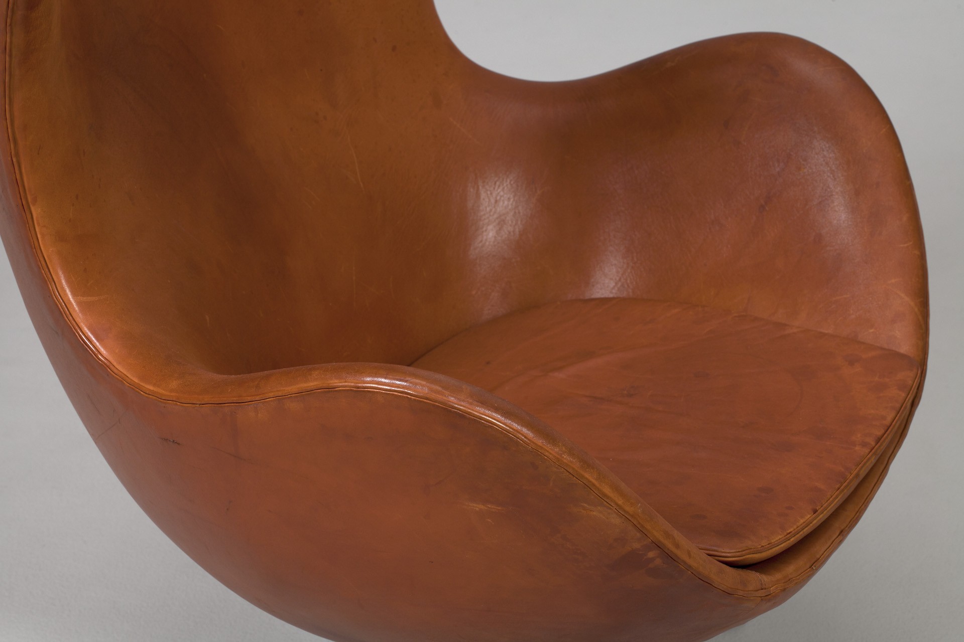 Egg Chair image 4