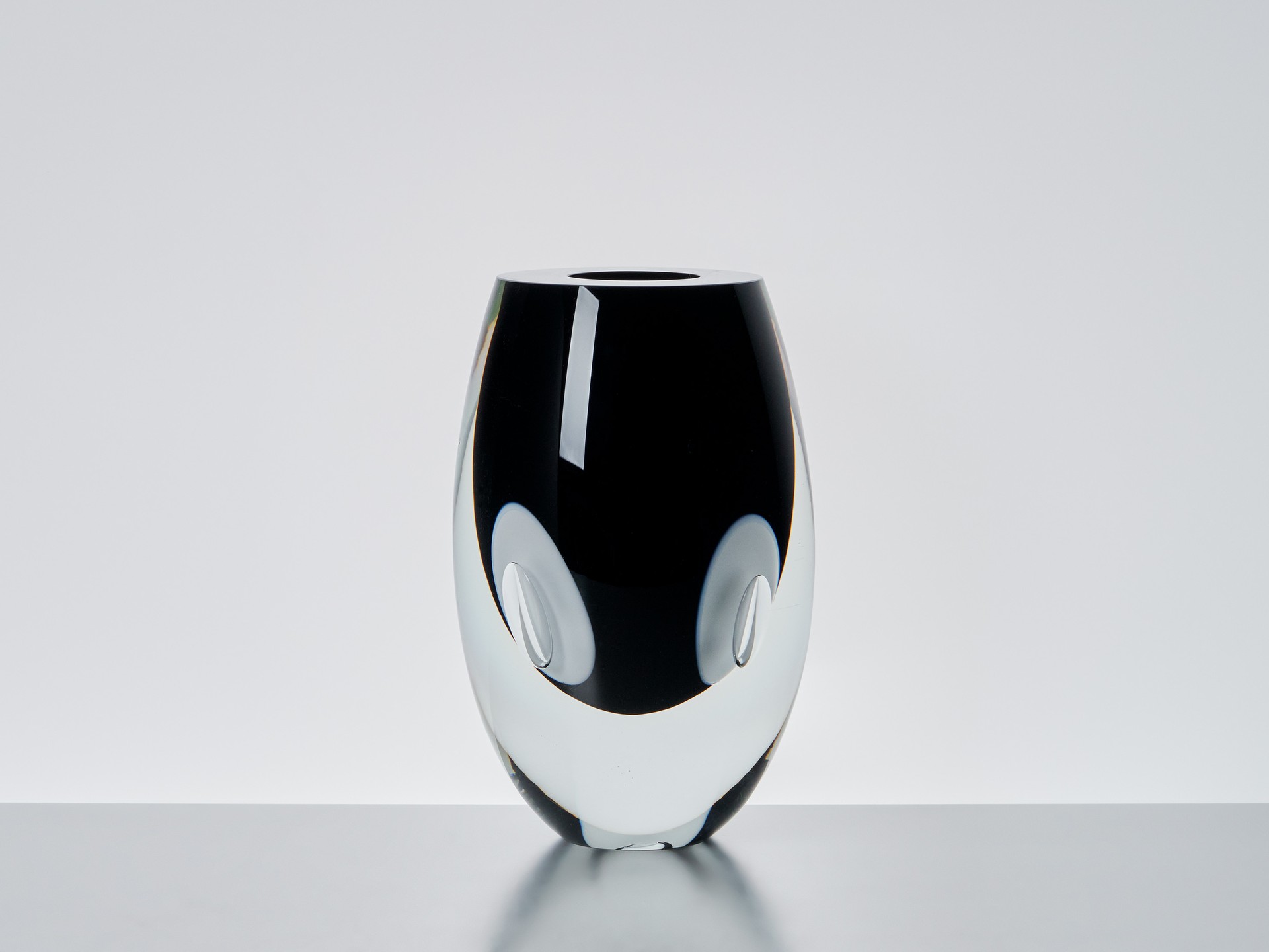'Claritas' Vase
