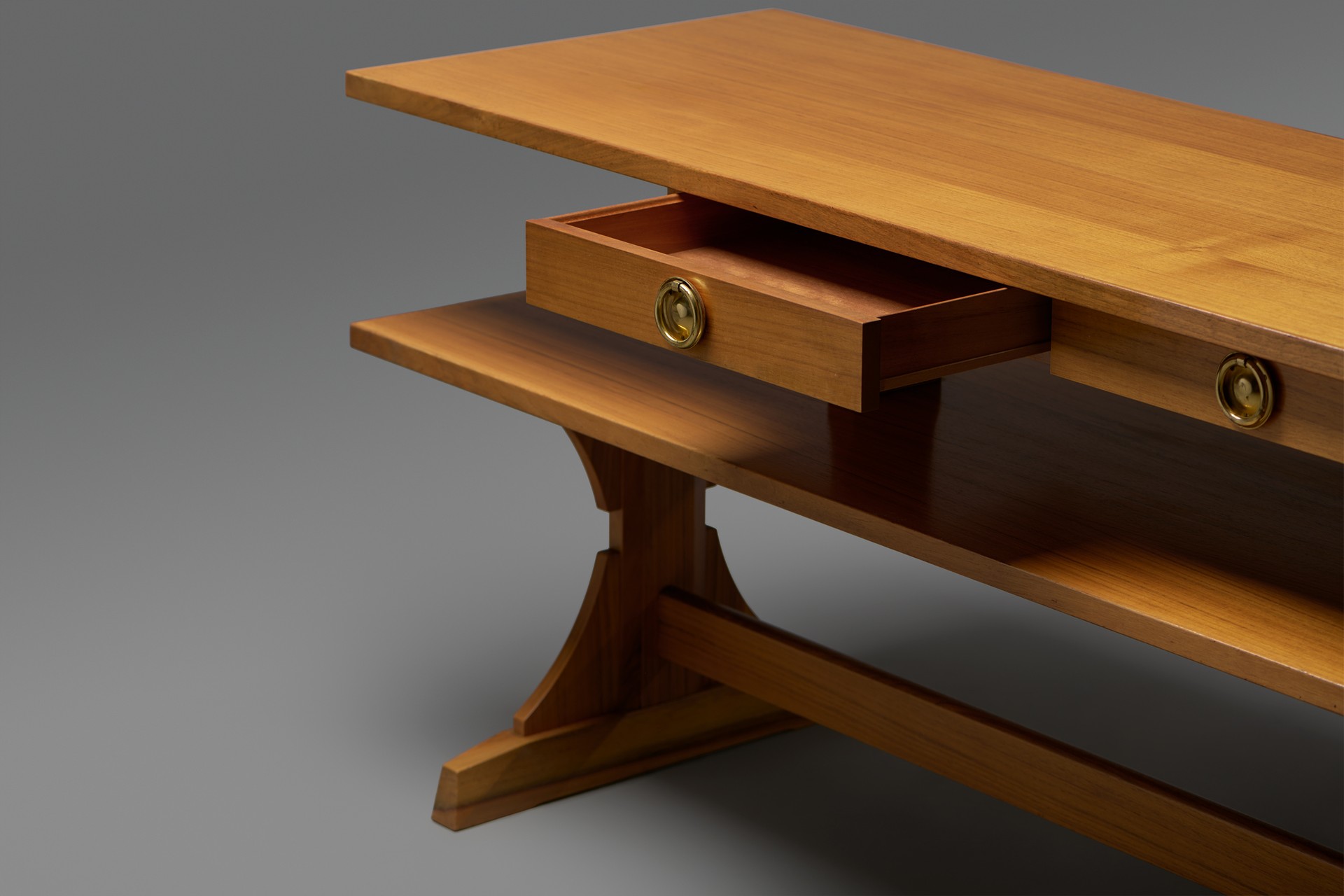 Library Console, Model no. 2226 image 4