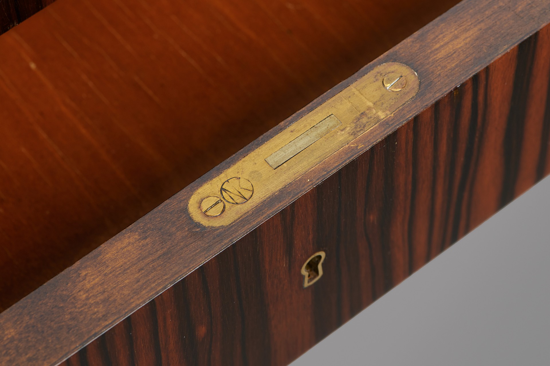 'Record' Desk image 8