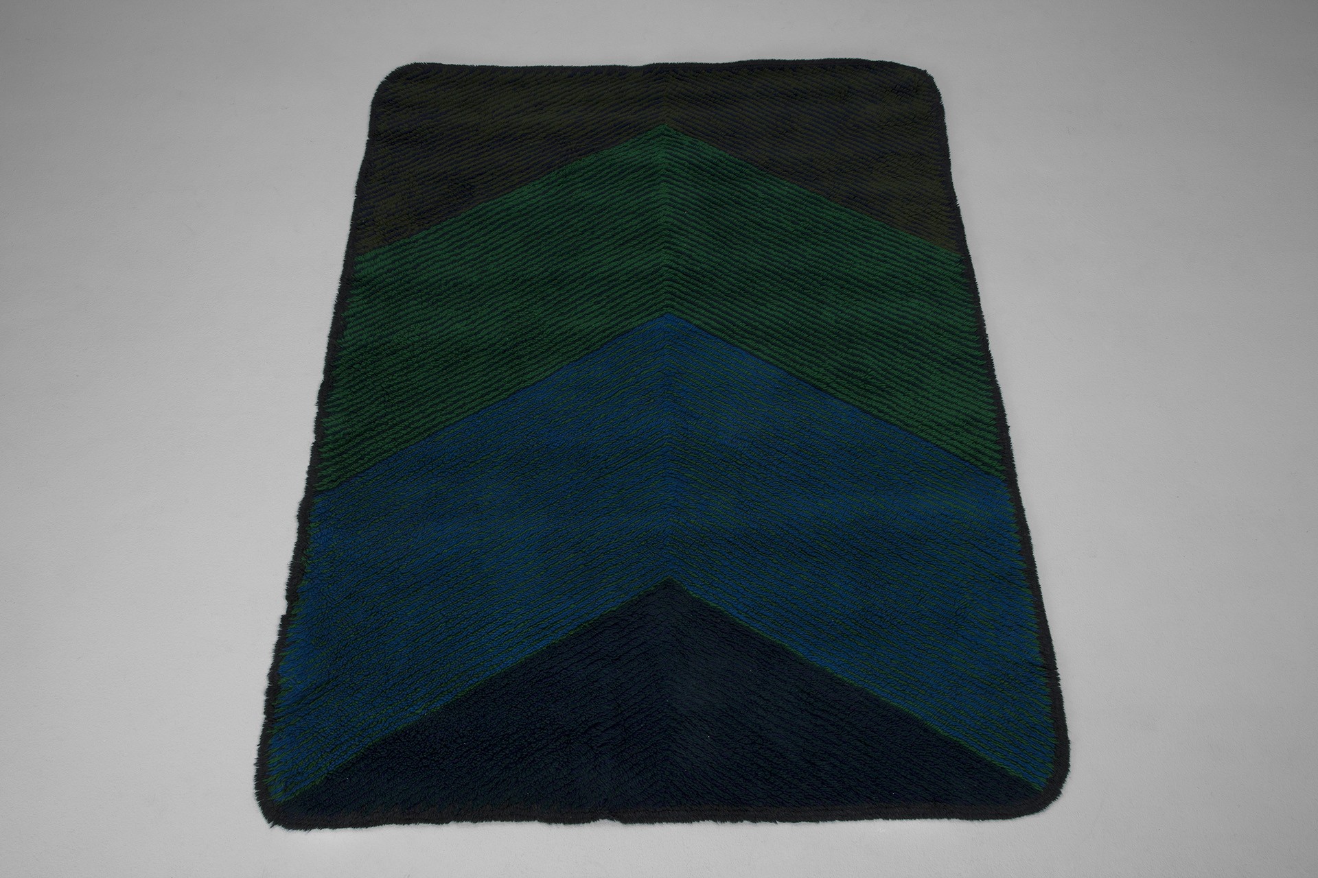 Italian Rug image 2