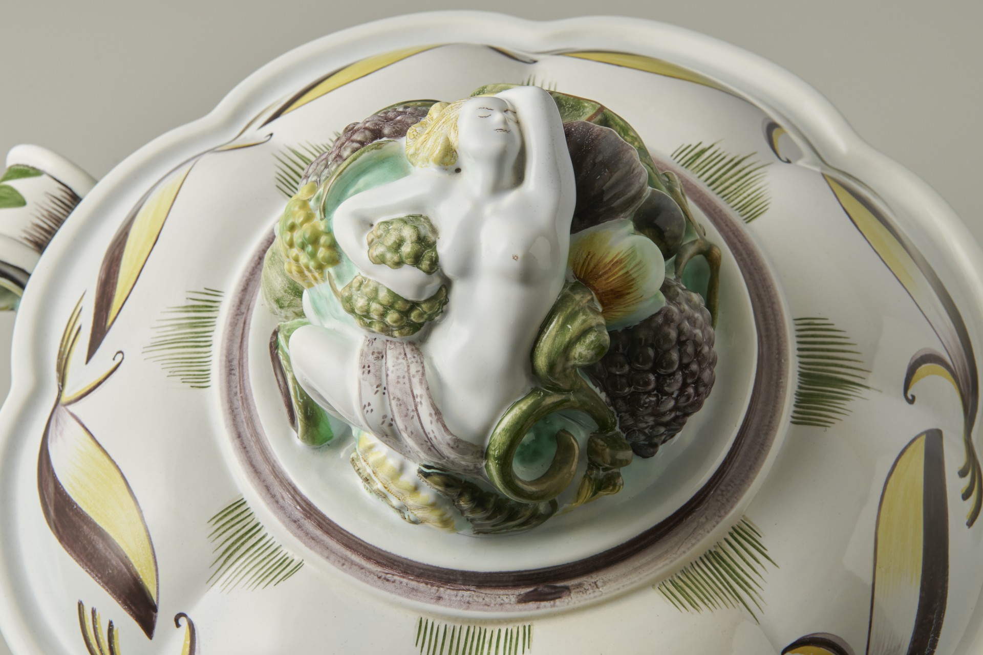 Large Tureen image 4