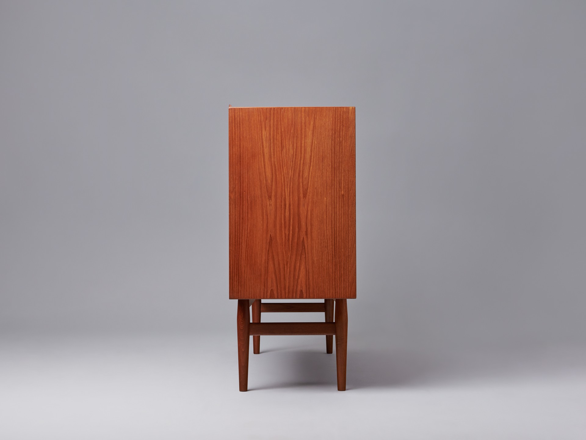 Sideboard image 5