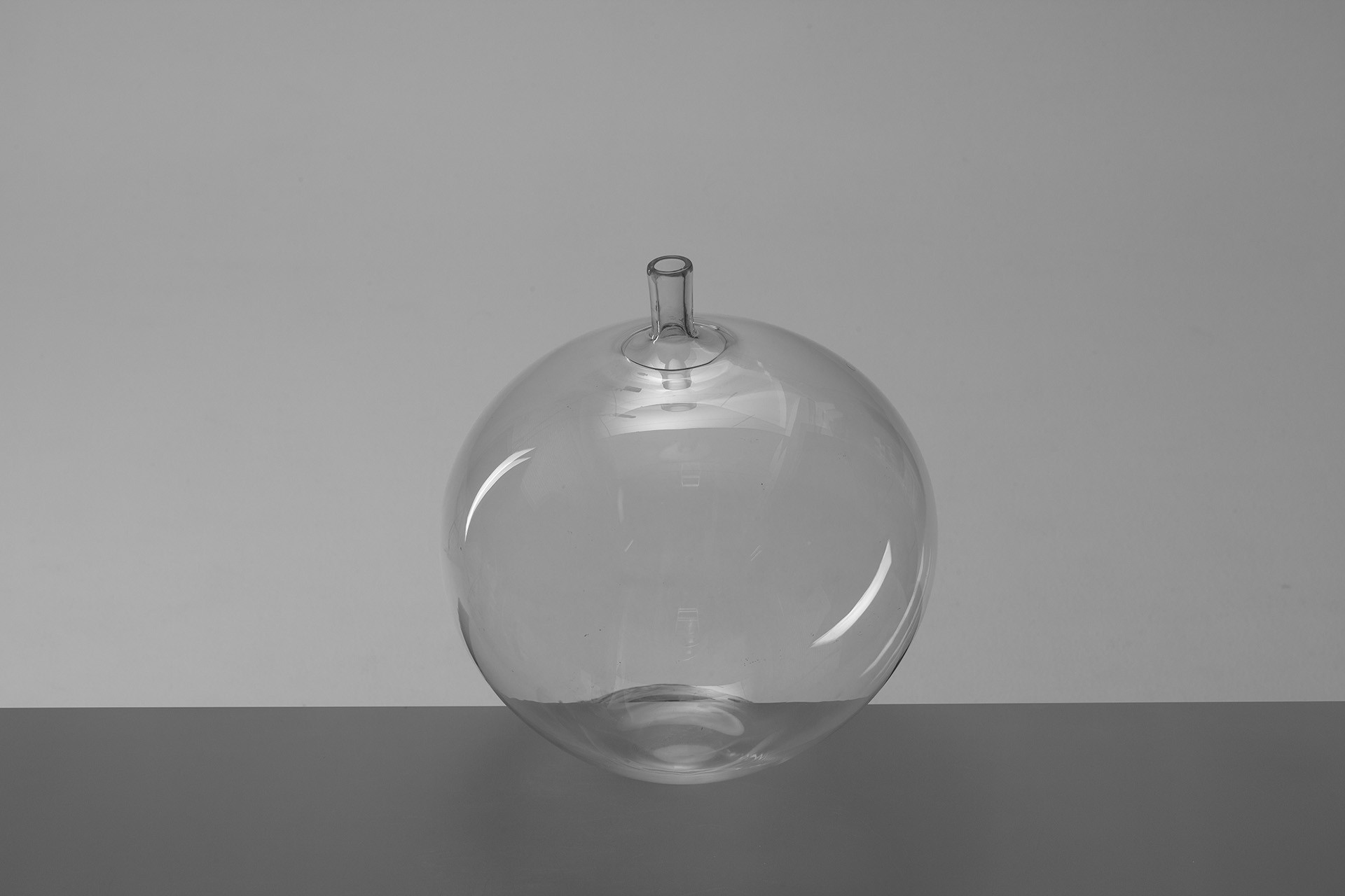 'Apple' Vase image 2